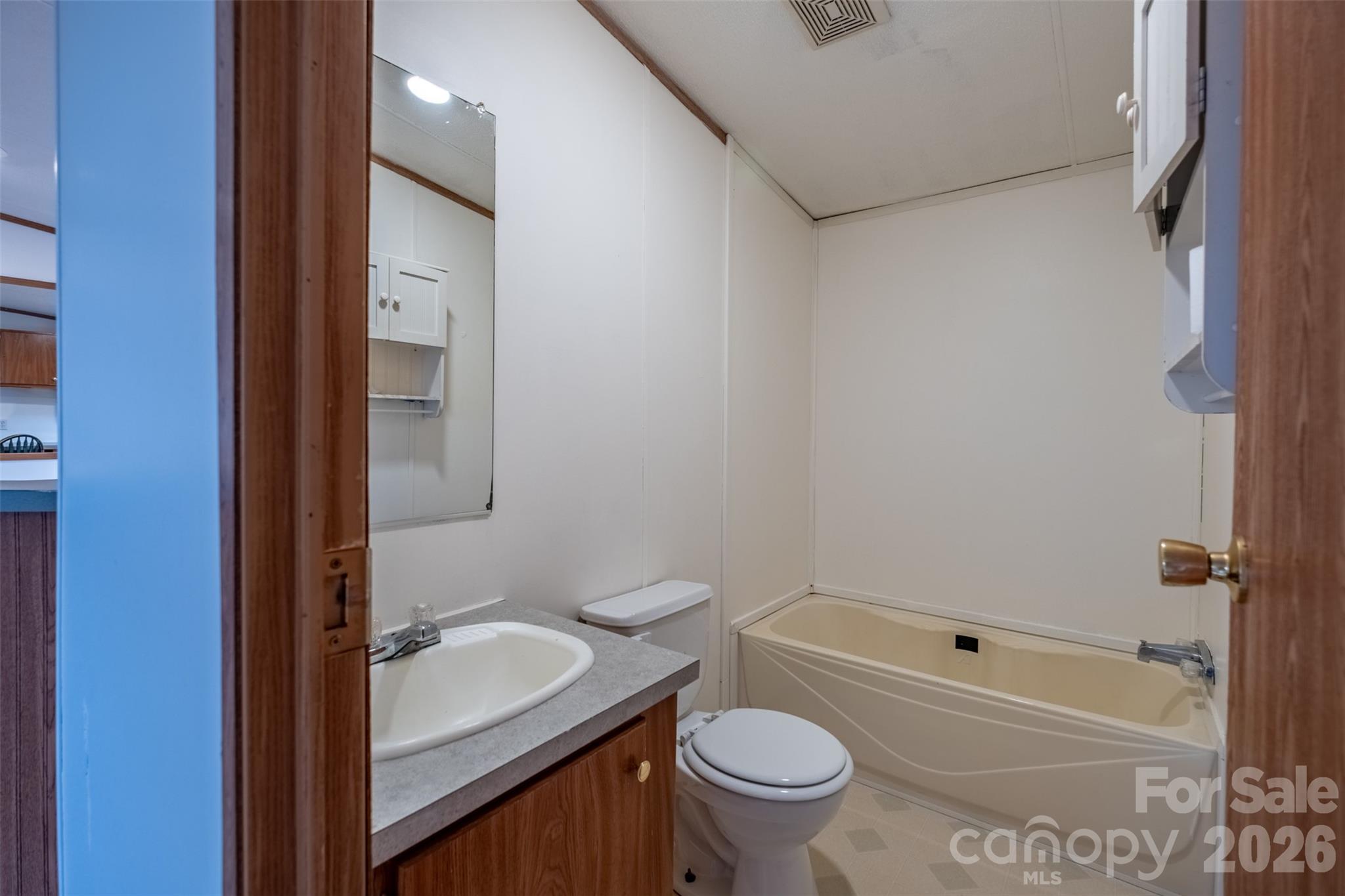 1305 Thunder Run Road — Boonville