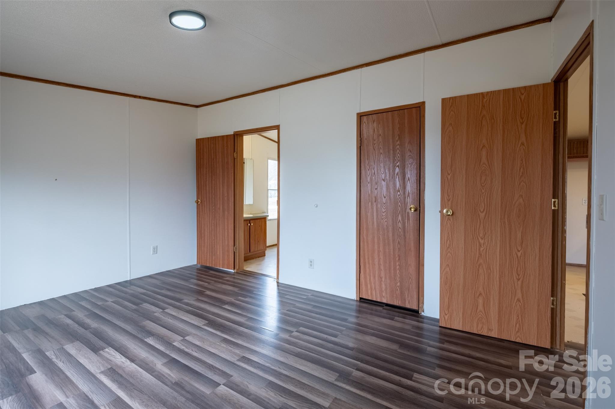 1305 Thunder Run Road — Boonville