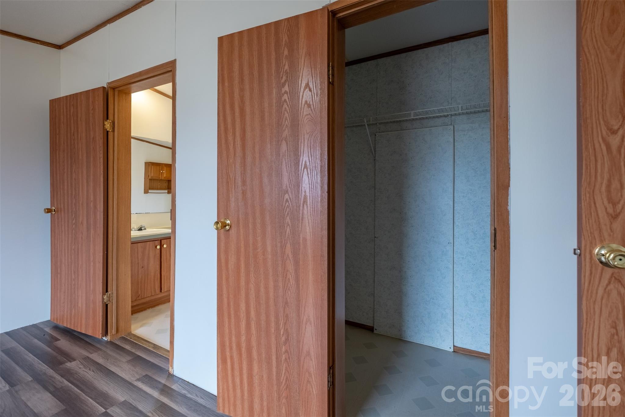 1305 Thunder Run Road — Boonville