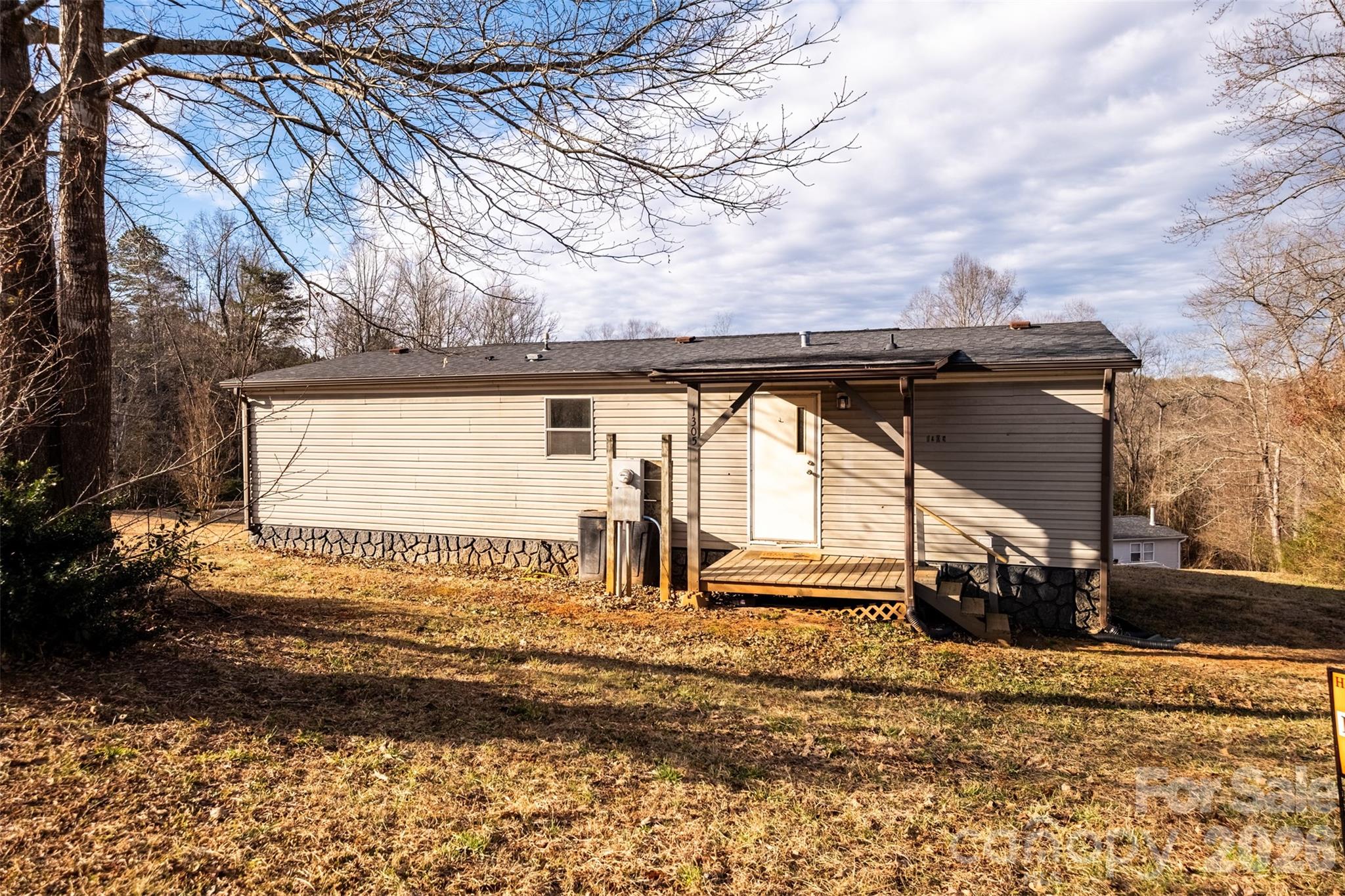 1305 Thunder Run Road — Boonville
