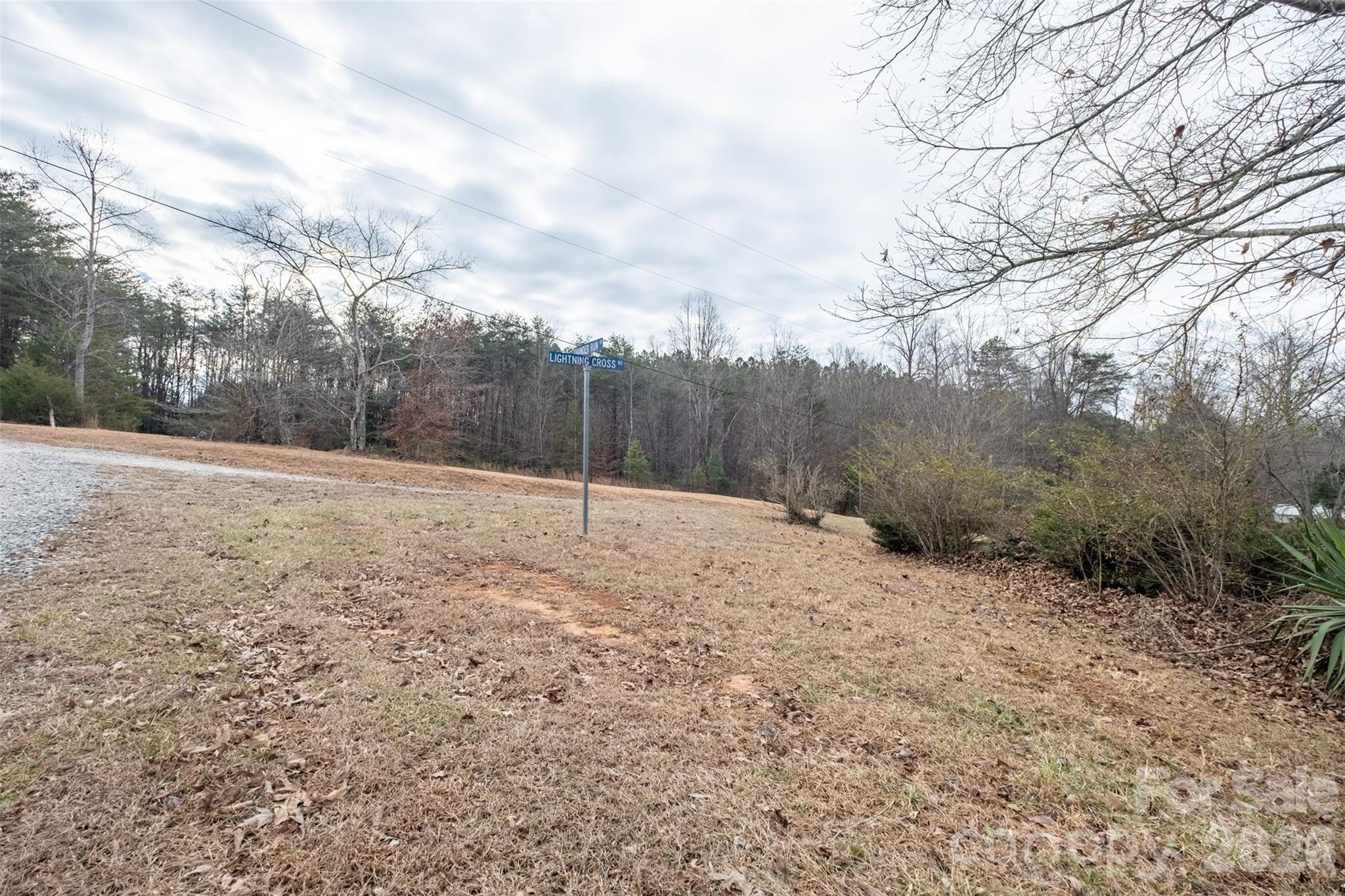 1305 Thunder Run Road — Boonville