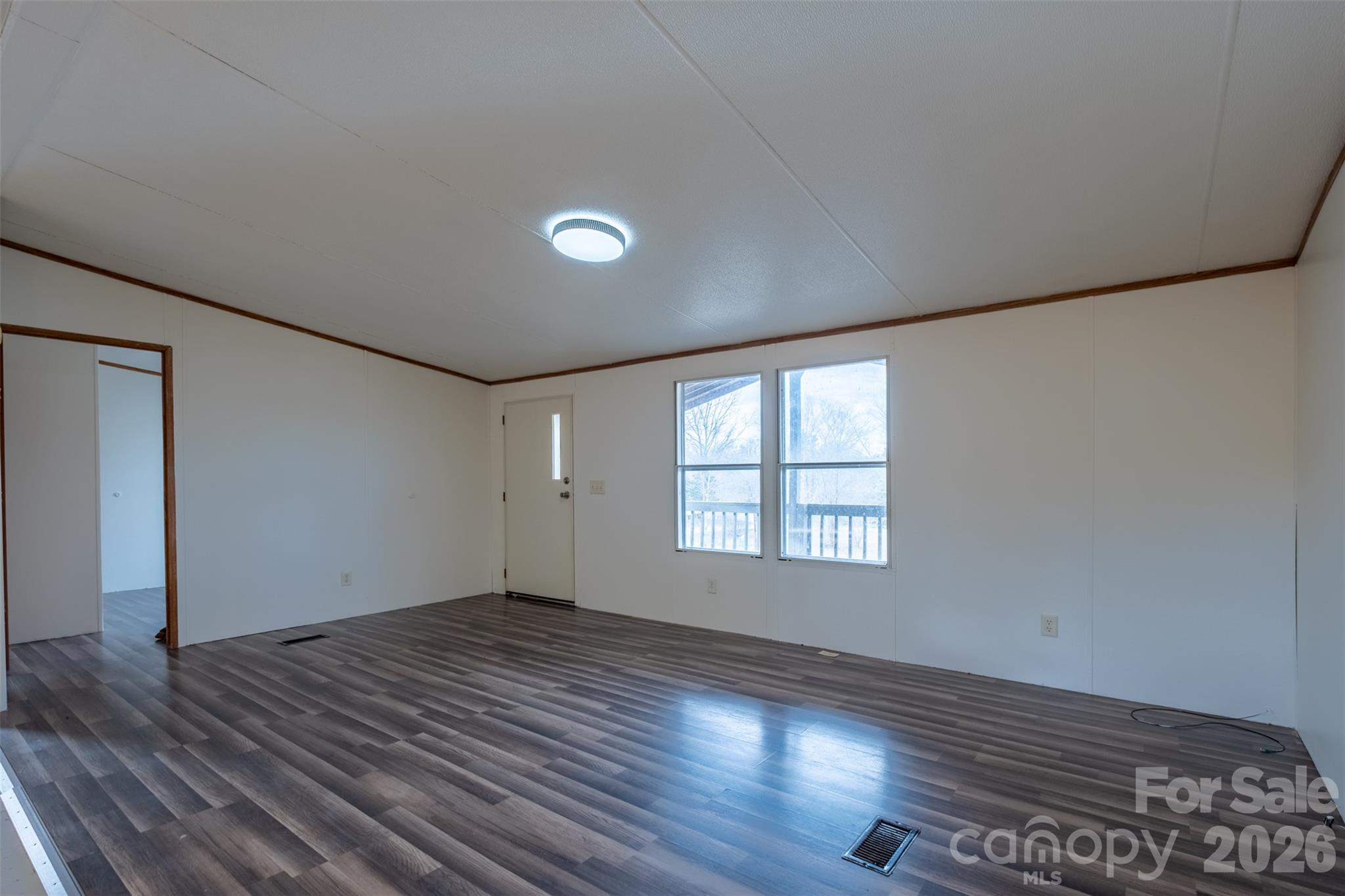 1305 Thunder Run Road — Boonville