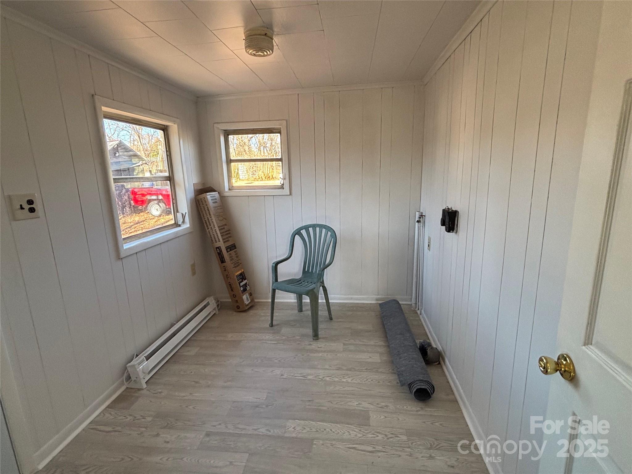 142 26th Street SW — Hickory