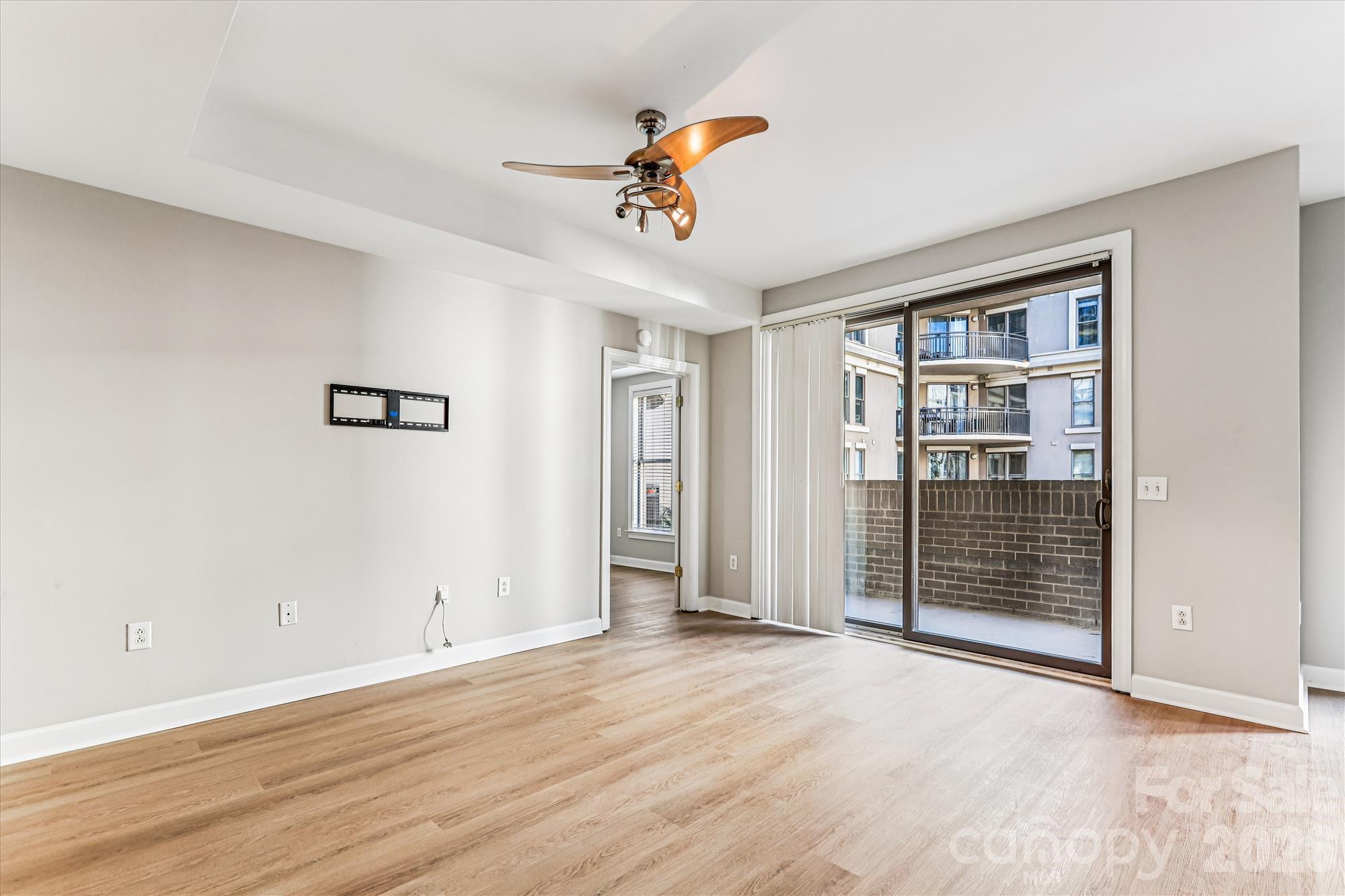 718 W Trade Street #302 — Charlotte