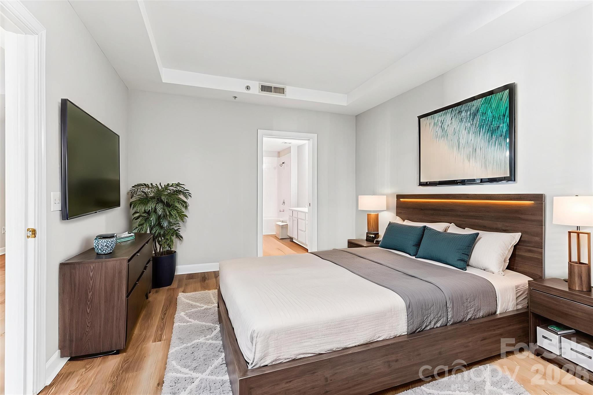 718 W Trade Street #302 — Charlotte