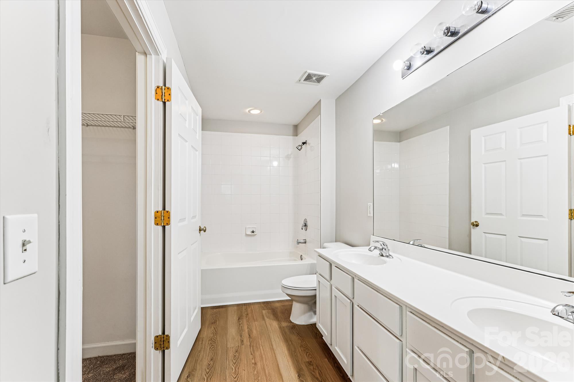 718 W Trade Street #302 — Charlotte