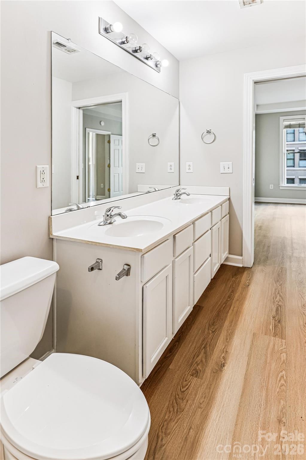 718 W Trade Street #302 — Charlotte