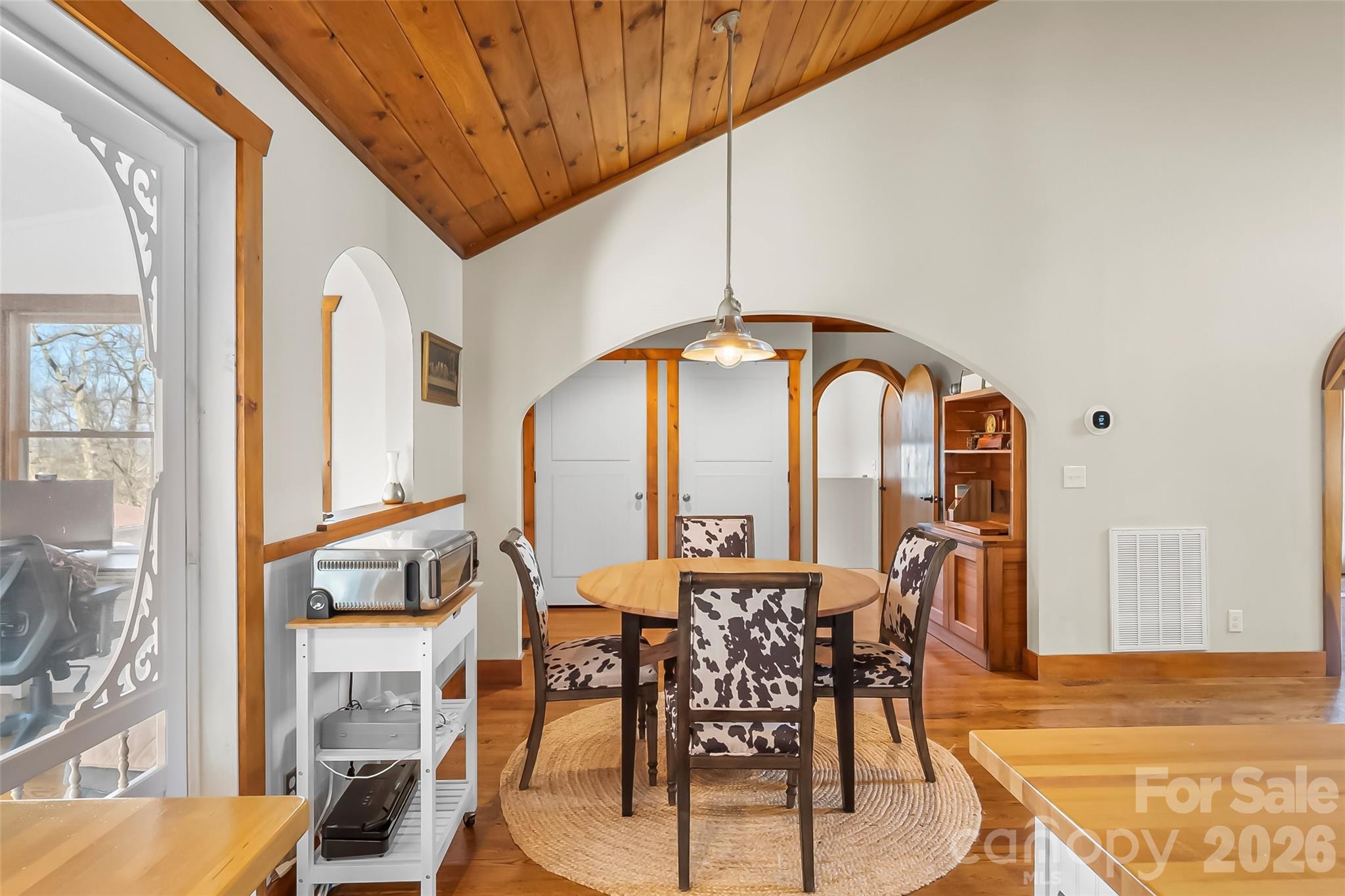 525 Mossy Oak Trail — Nebo
