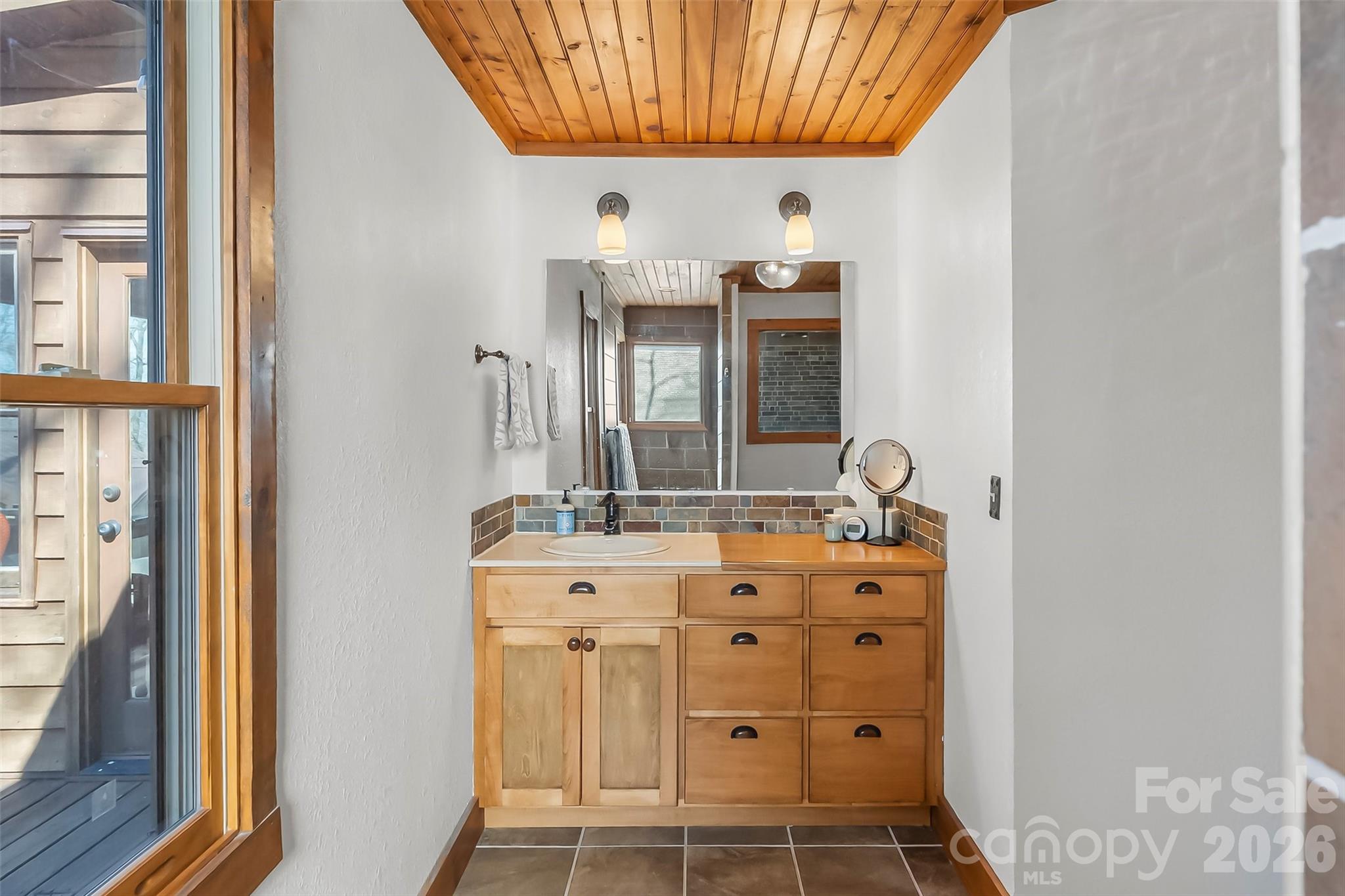 525 Mossy Oak Trail — Nebo