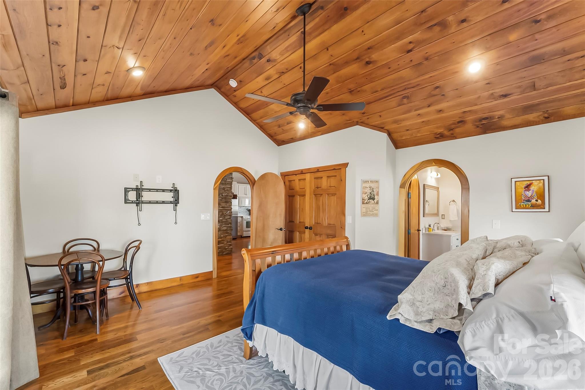 525 Mossy Oak Trail — Nebo