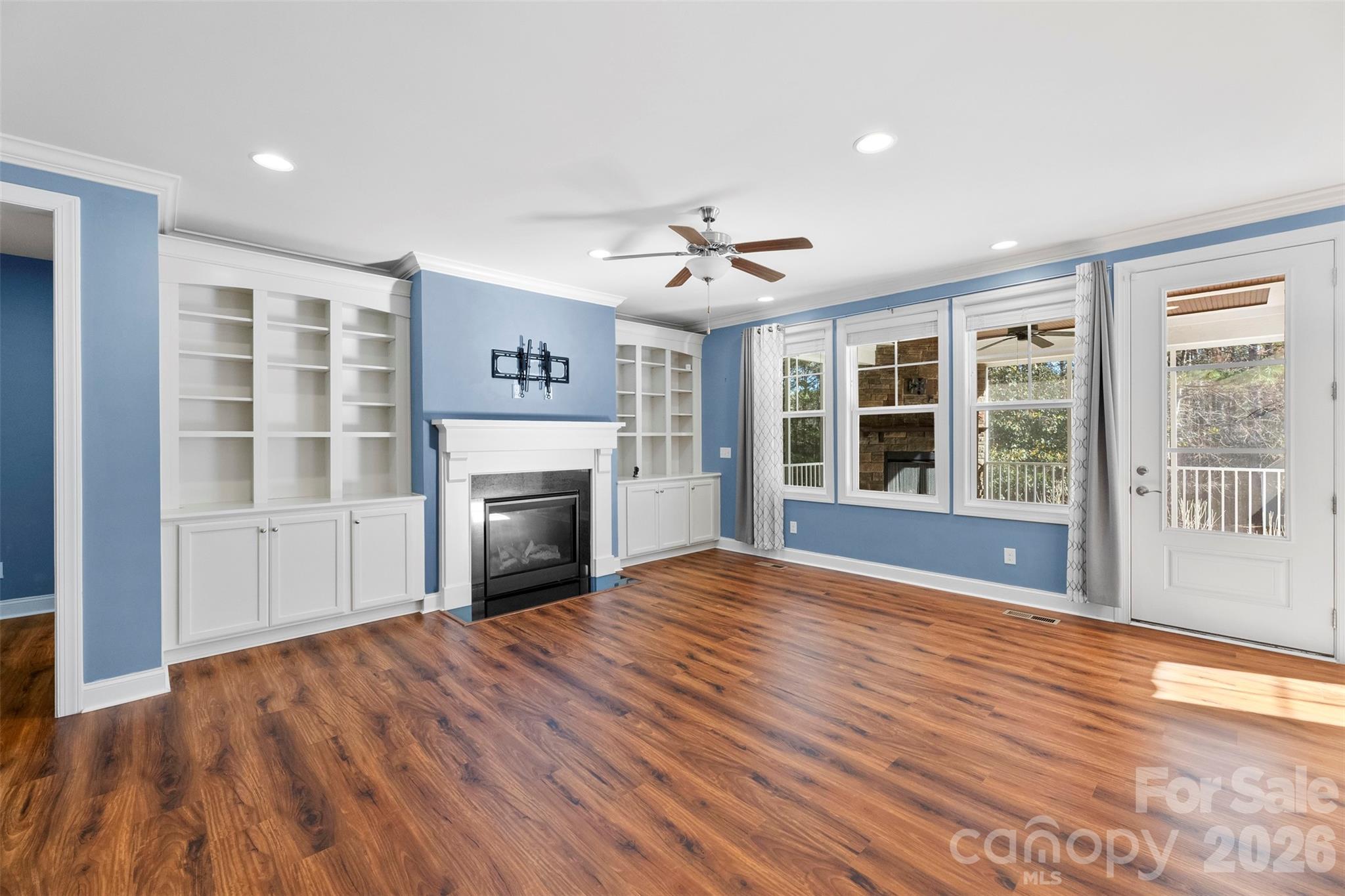6065 Chimney Bluff Road — Lancaster