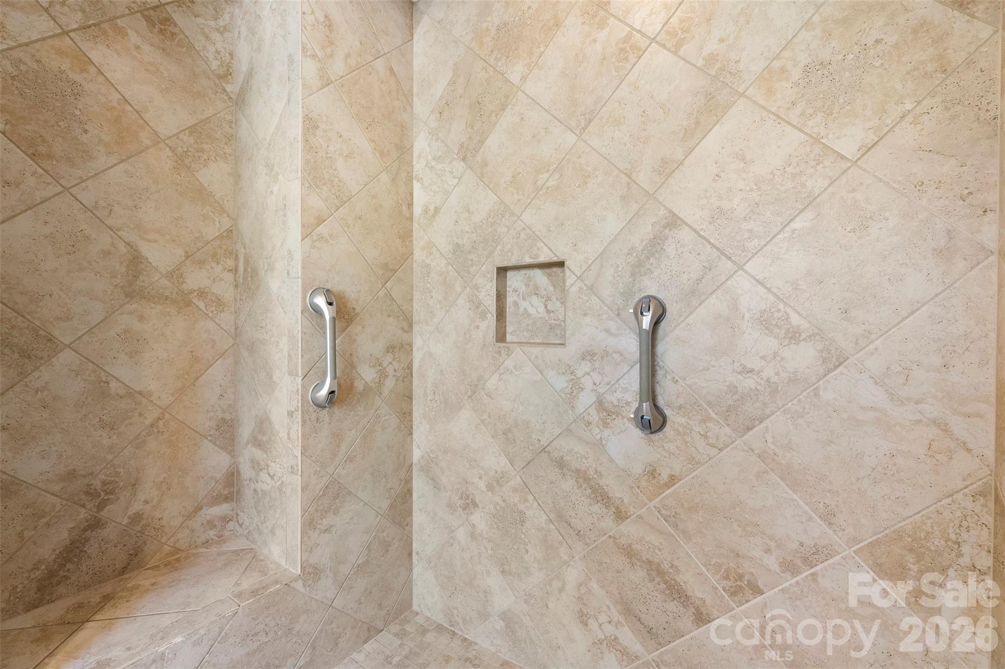 6065 Chimney Bluff Road — Lancaster