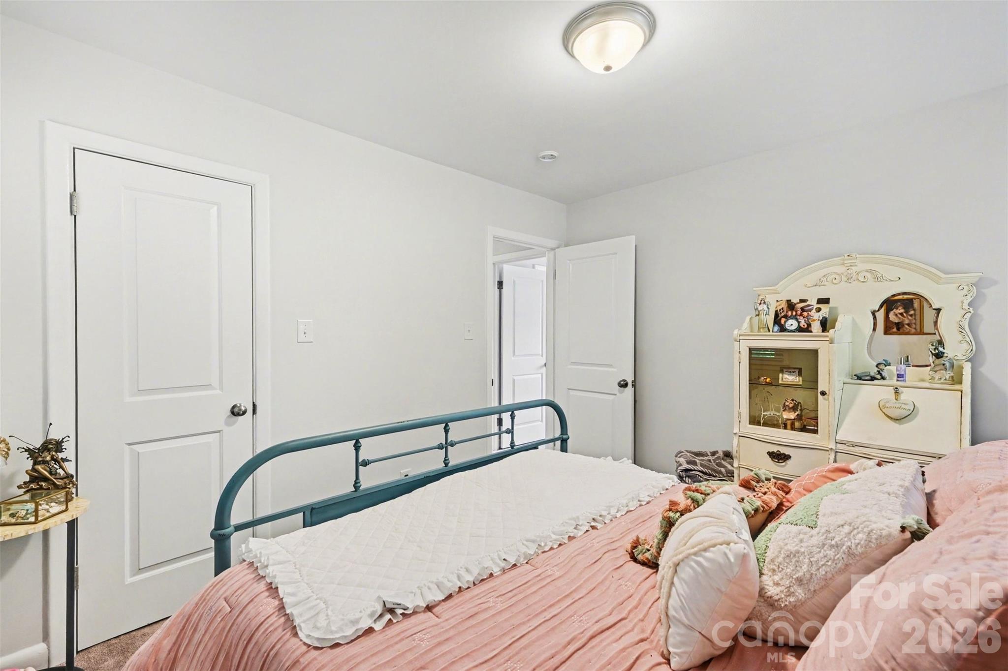 130 Cherokee Lane — Salisbury