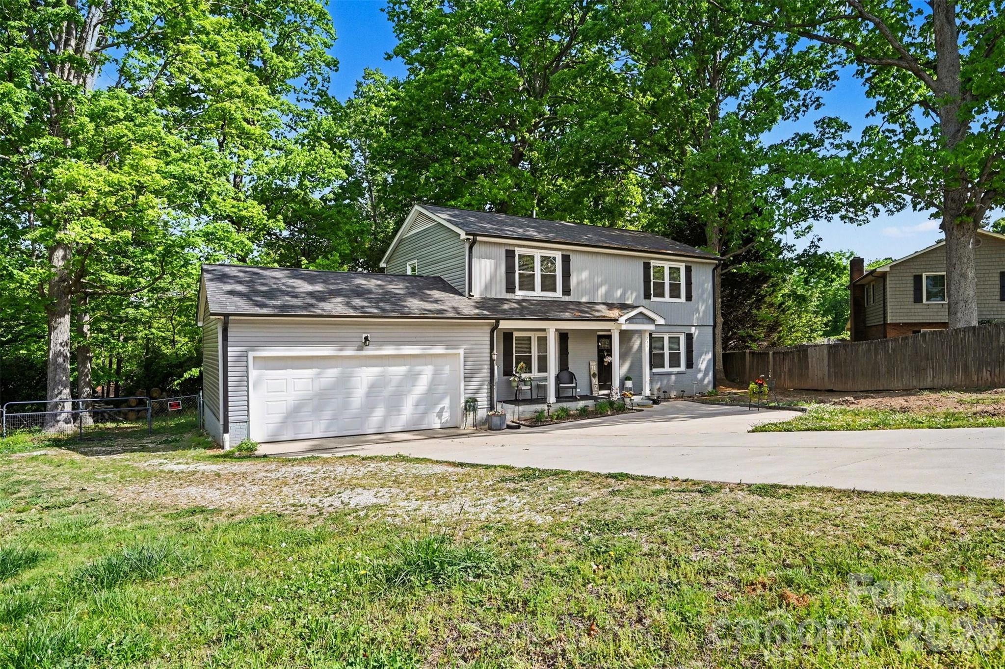 130 Cherokee Lane — Salisbury