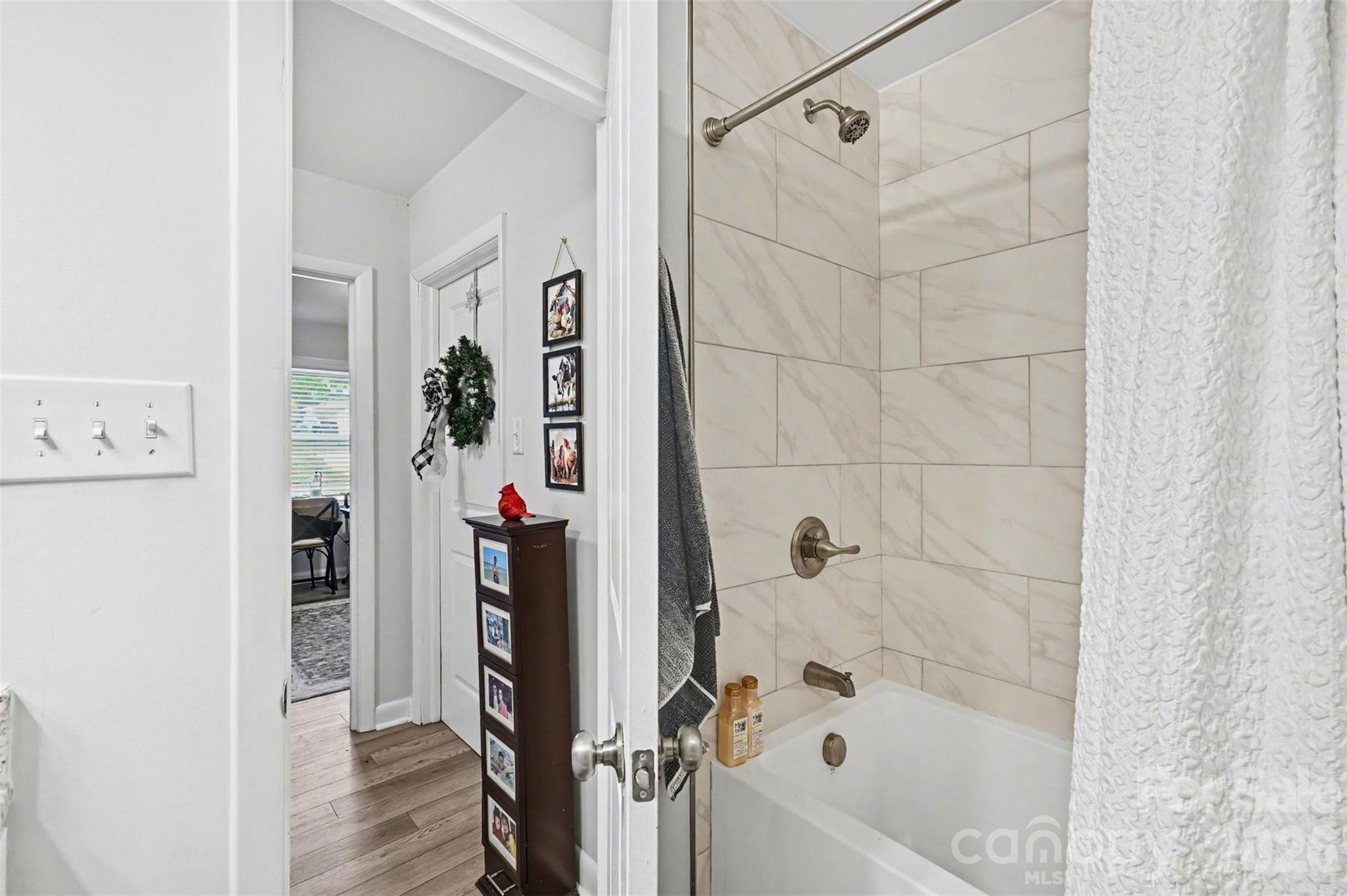 130 Cherokee Lane — Salisbury