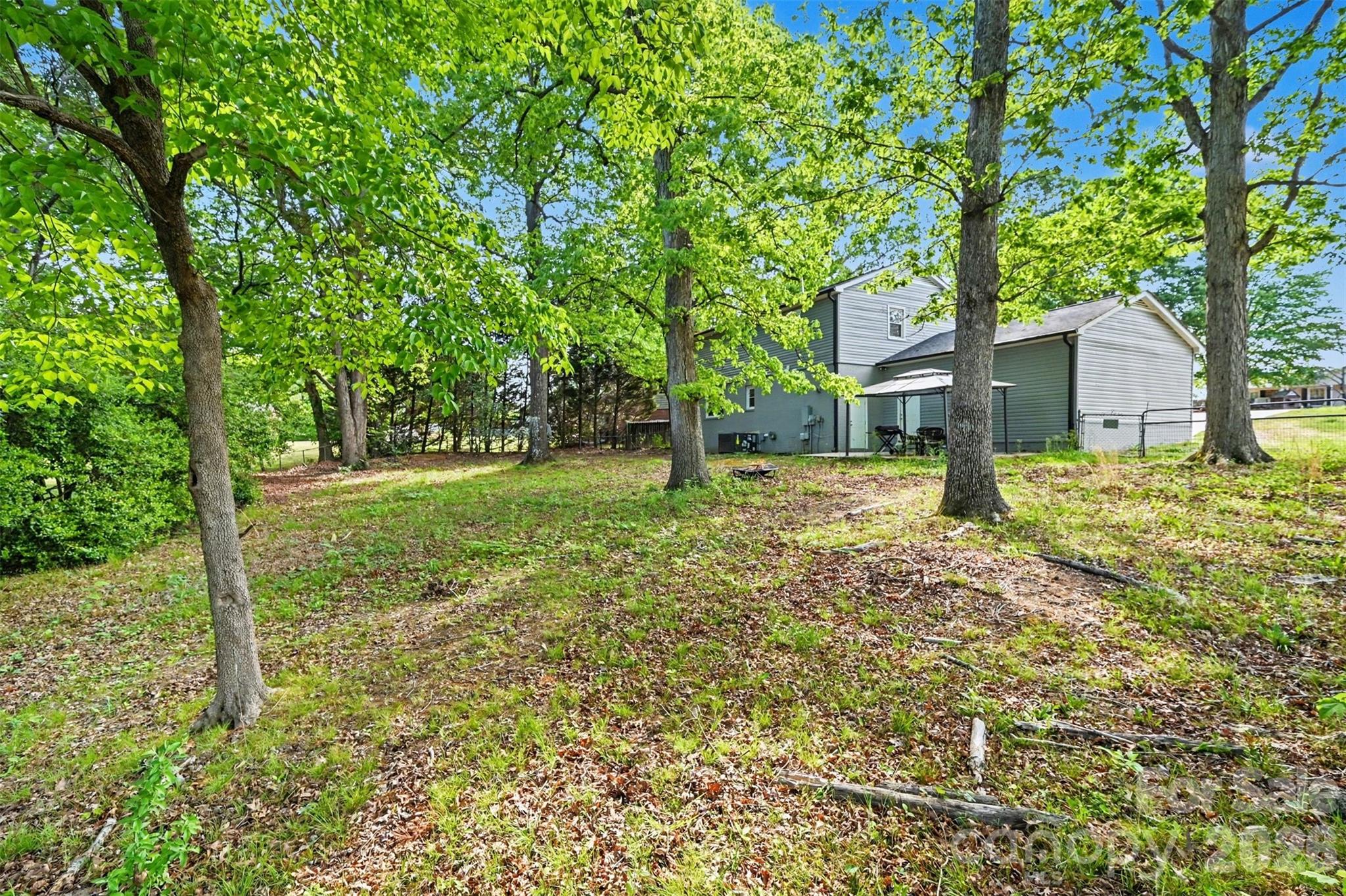 130 Cherokee Lane — Salisbury