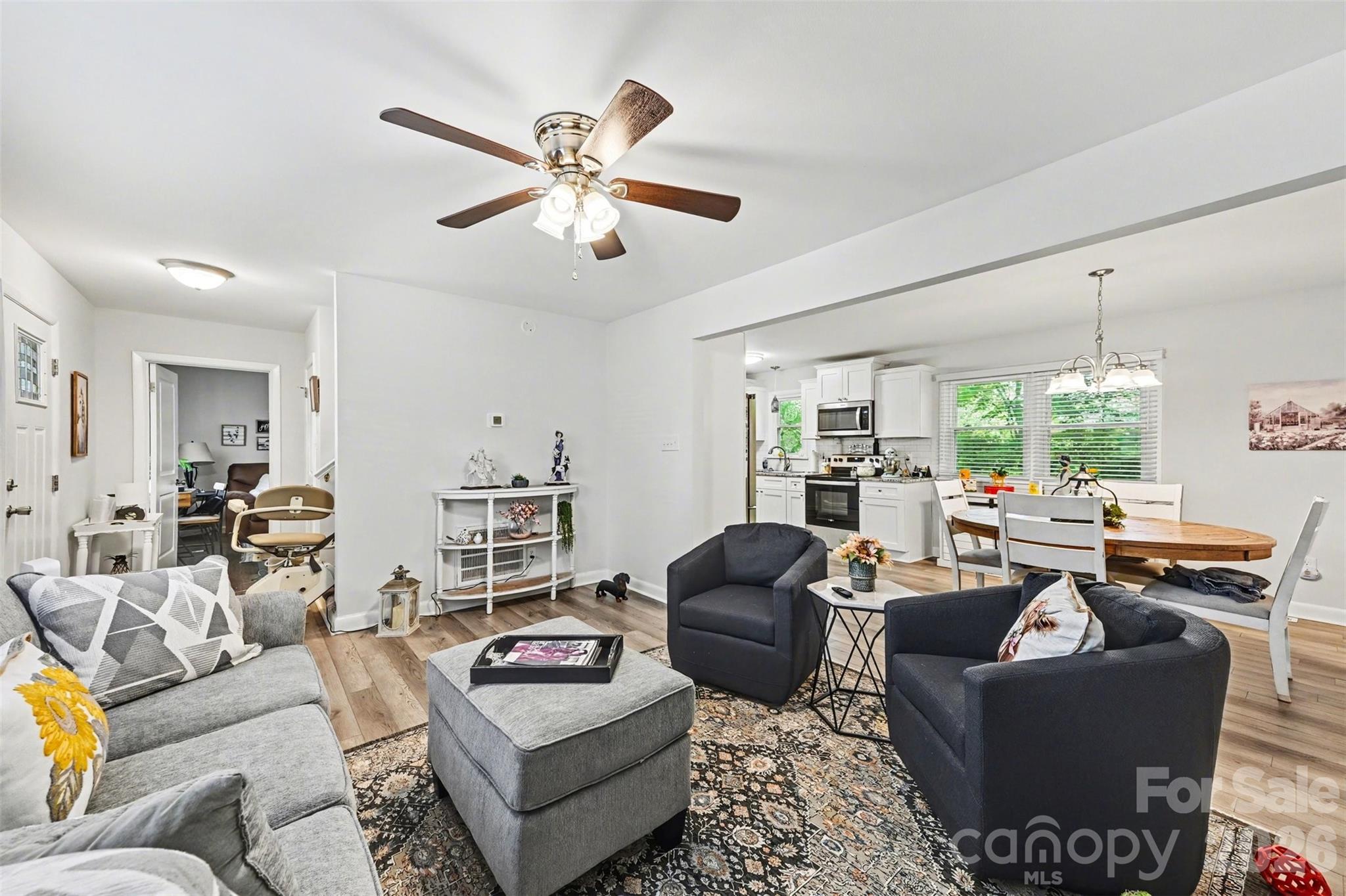 130 Cherokee Lane — Salisbury