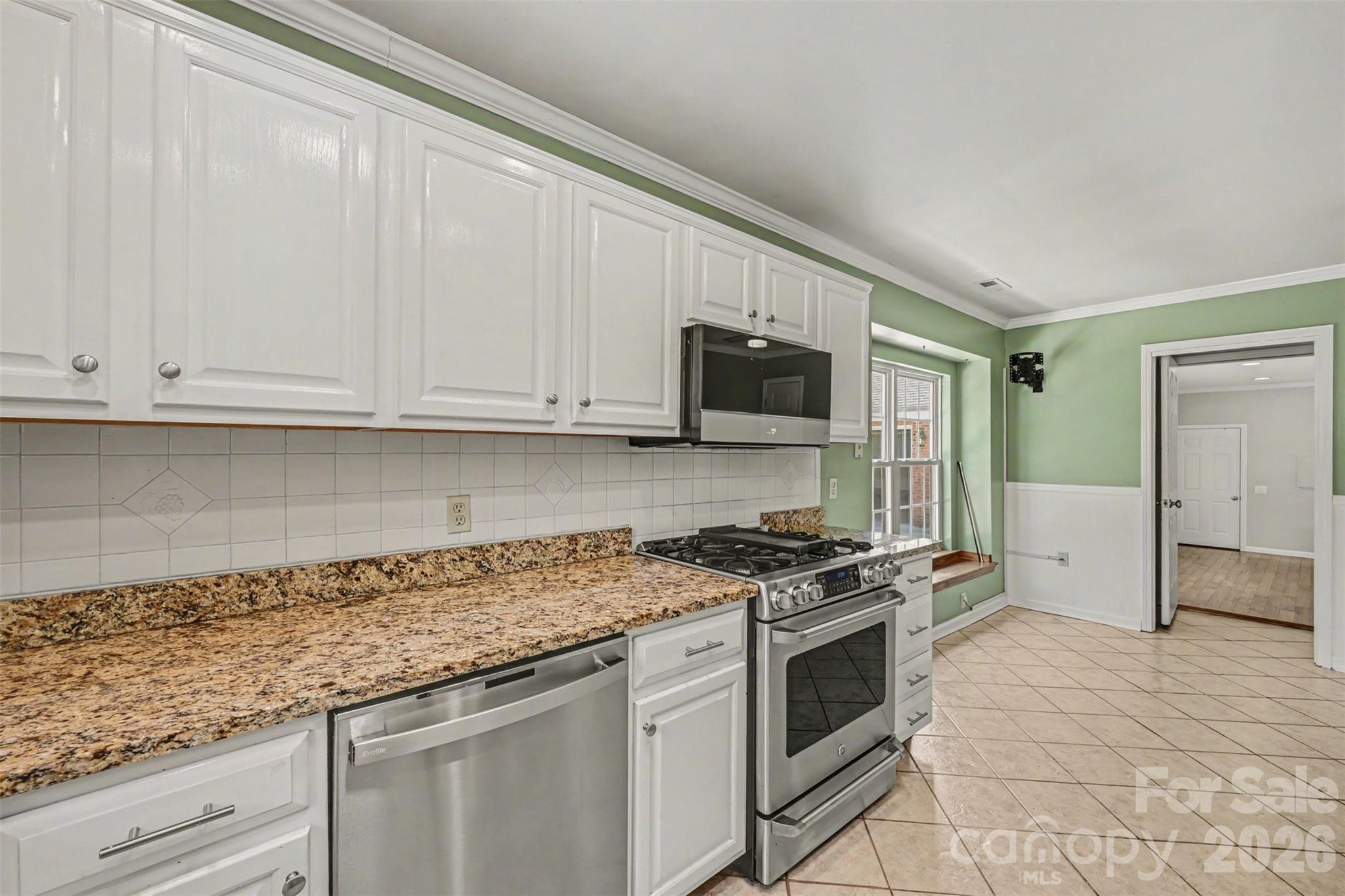 7329 Bailywick Drive — Waxhaw