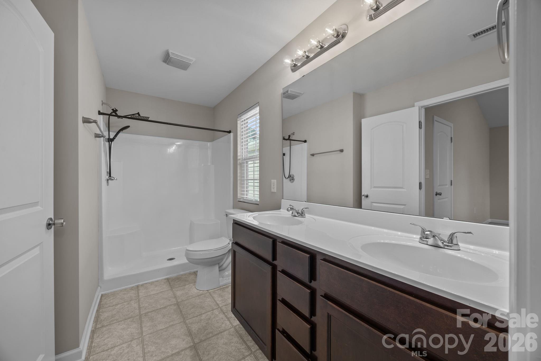 115 Lookout Point Place — Mooresville
