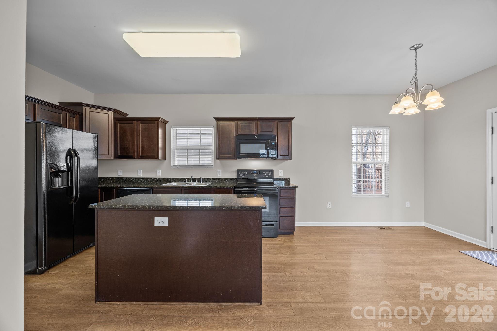 115 Lookout Point Place — Mooresville
