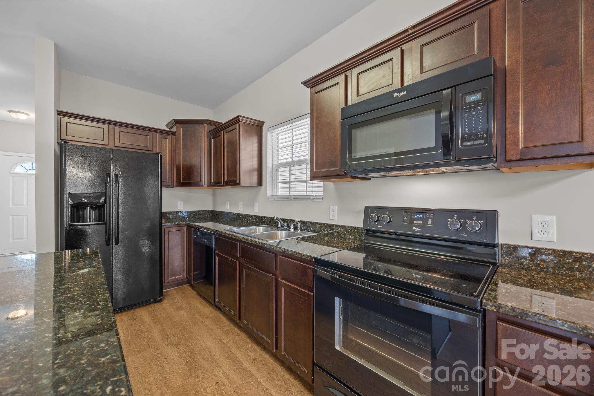 115 Lookout Point Place — Mooresville