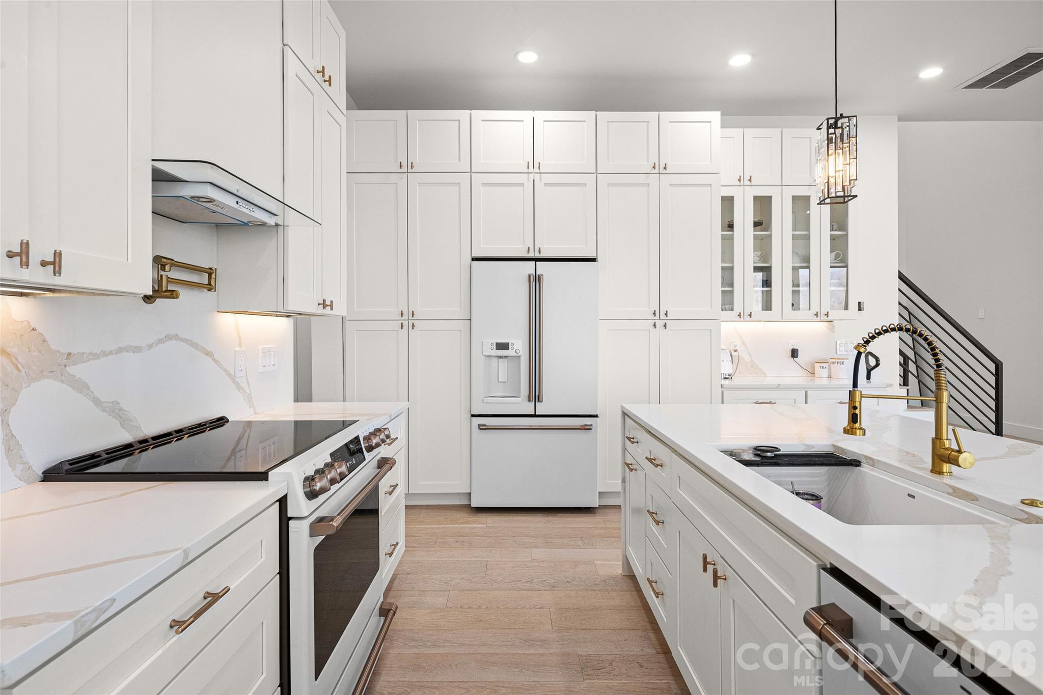 22 Chesten Mountain Drive — Asheville