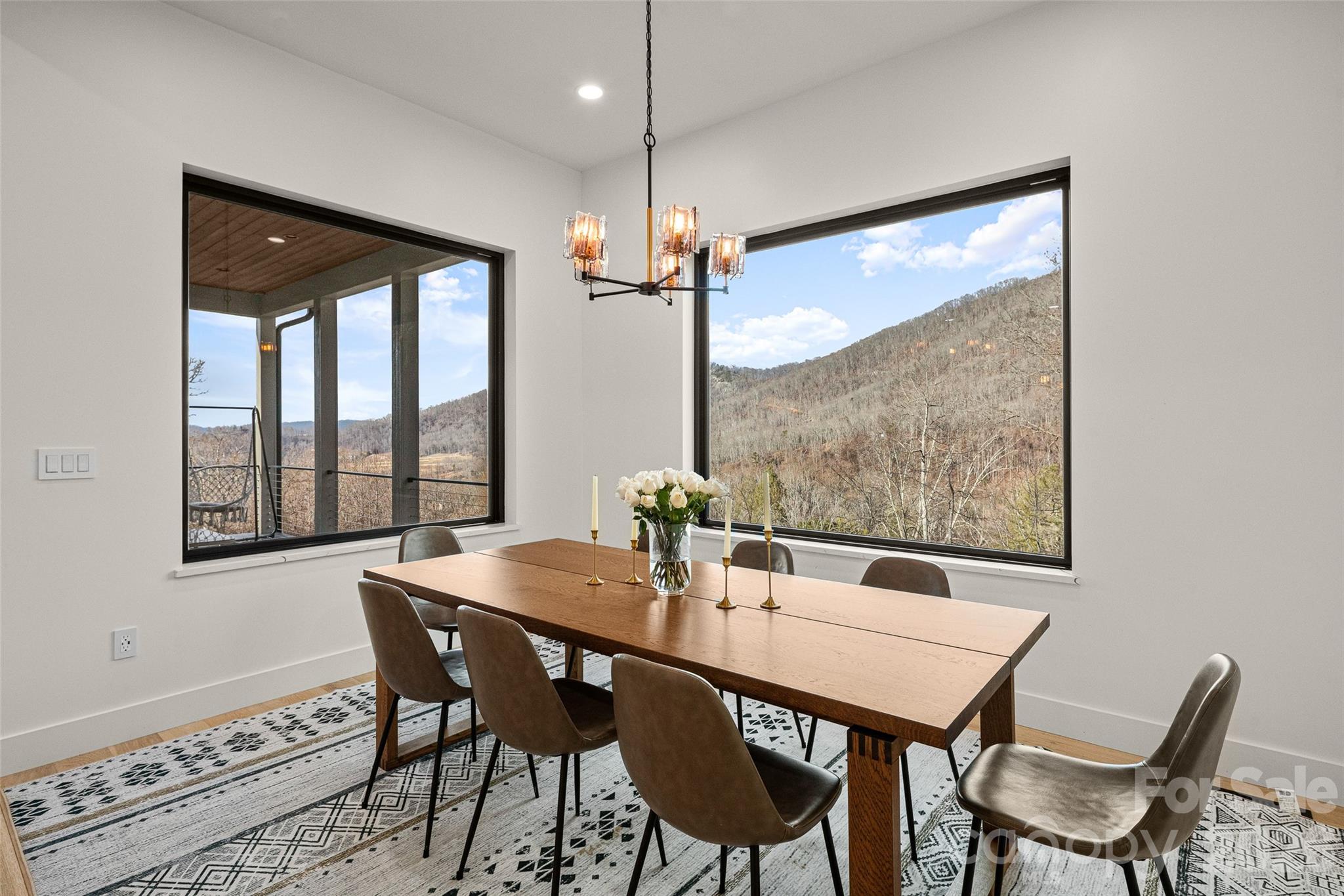 22 Chesten Mountain Drive — Asheville