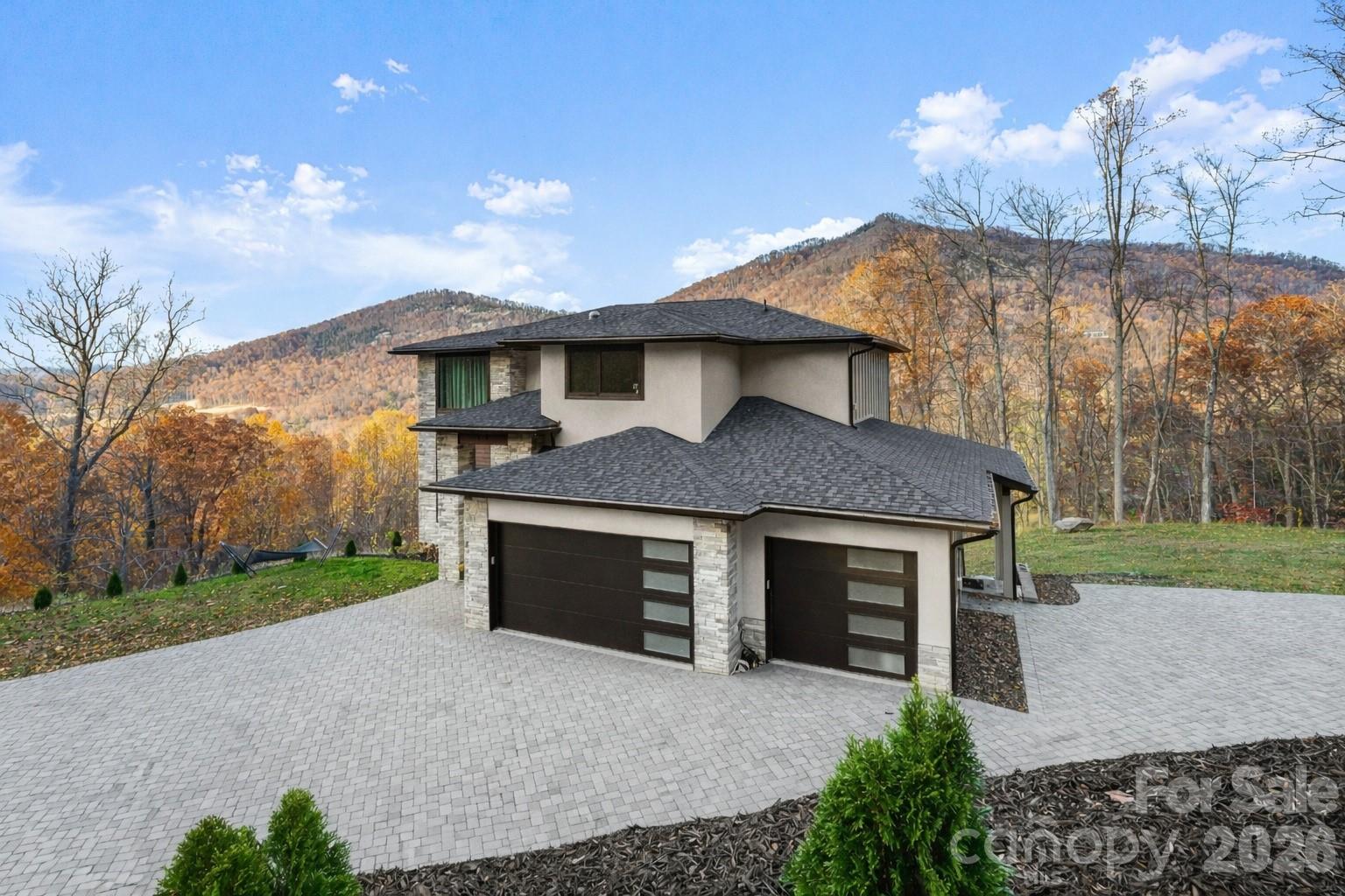 22 Chesten Mountain Drive — Asheville