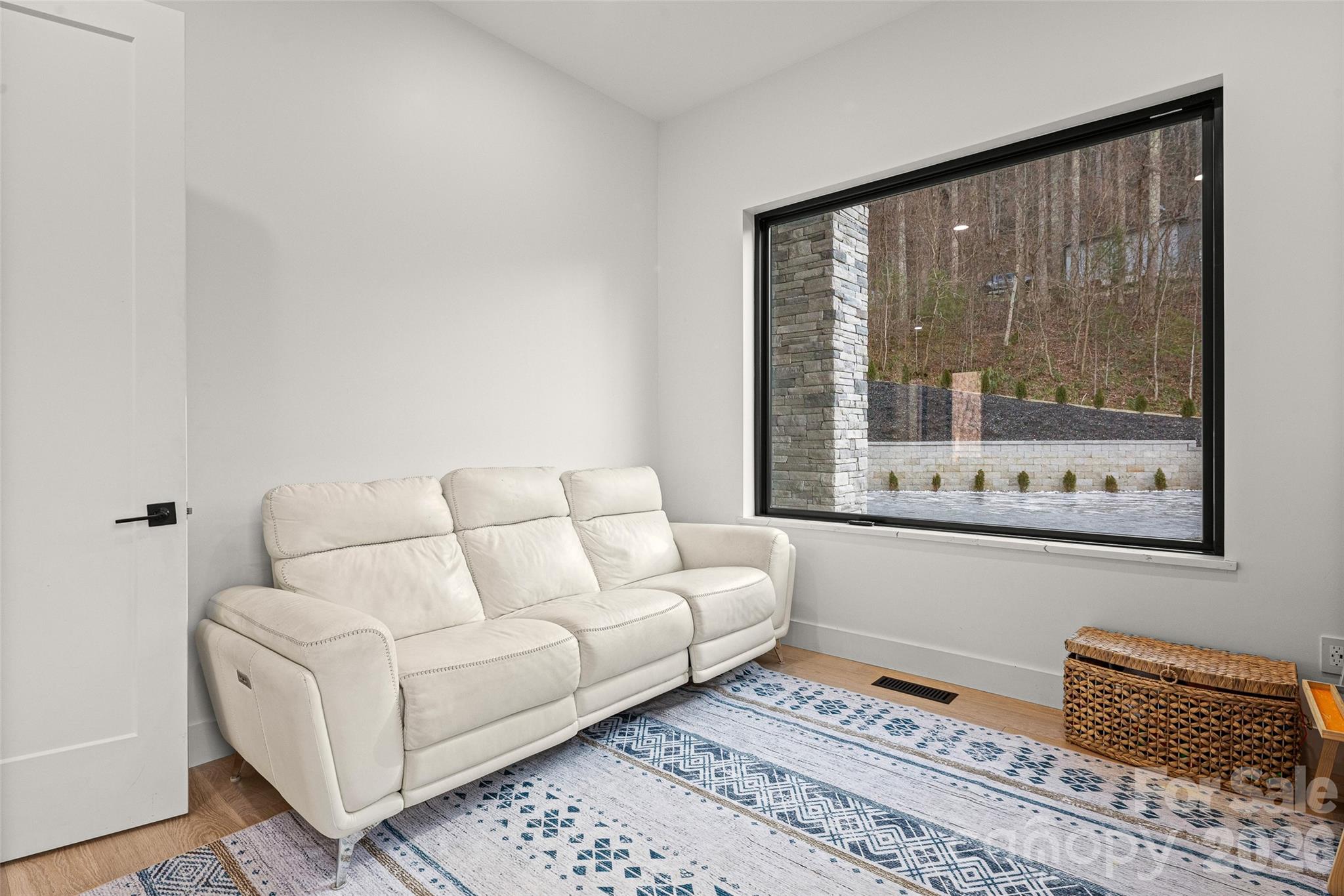 22 Chesten Mountain Drive — Asheville