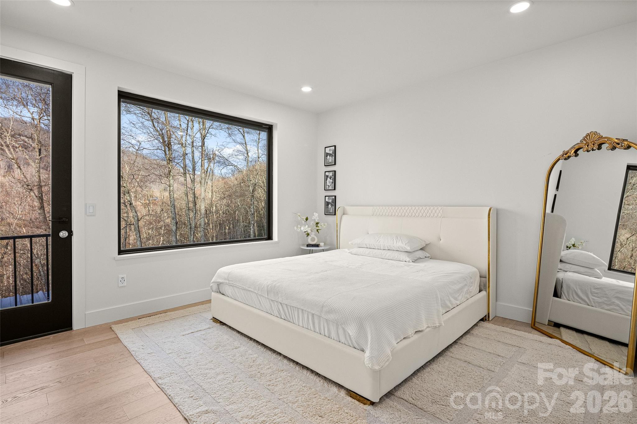 22 Chesten Mountain Drive — Asheville