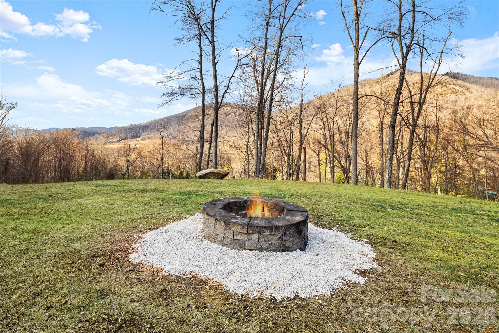 22 Chesten Mountain Drive — Asheville