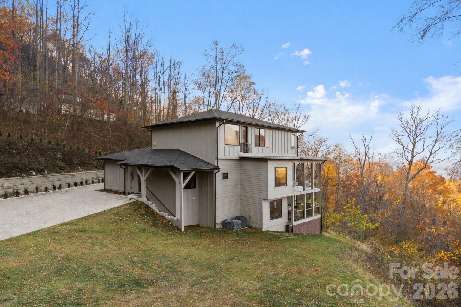 22 Chesten Mountain Drive — Asheville