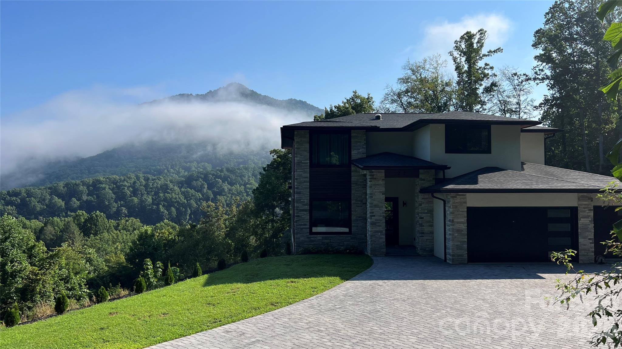 22 Chesten Mountain Drive — Asheville