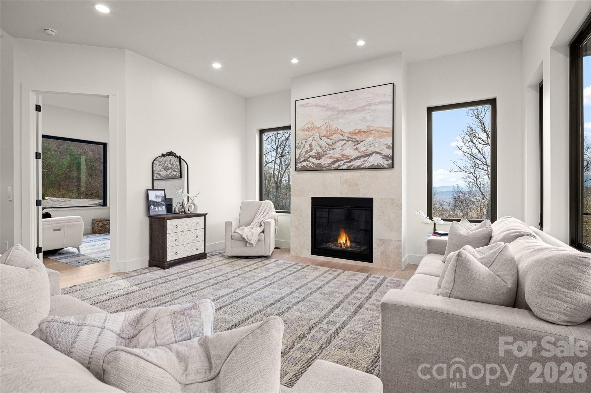 22 Chesten Mountain Drive — Asheville