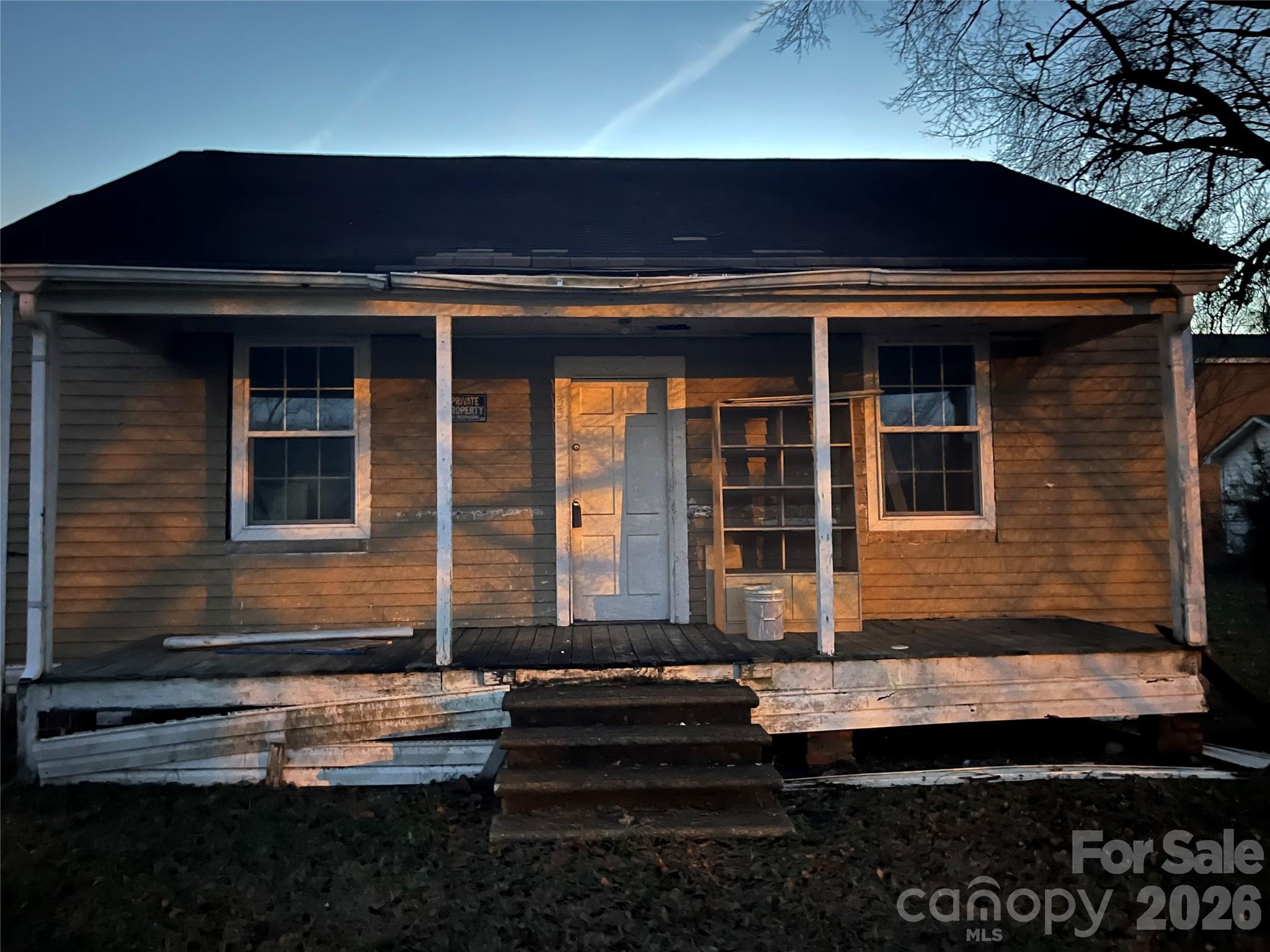 35 Center Street — Great Falls