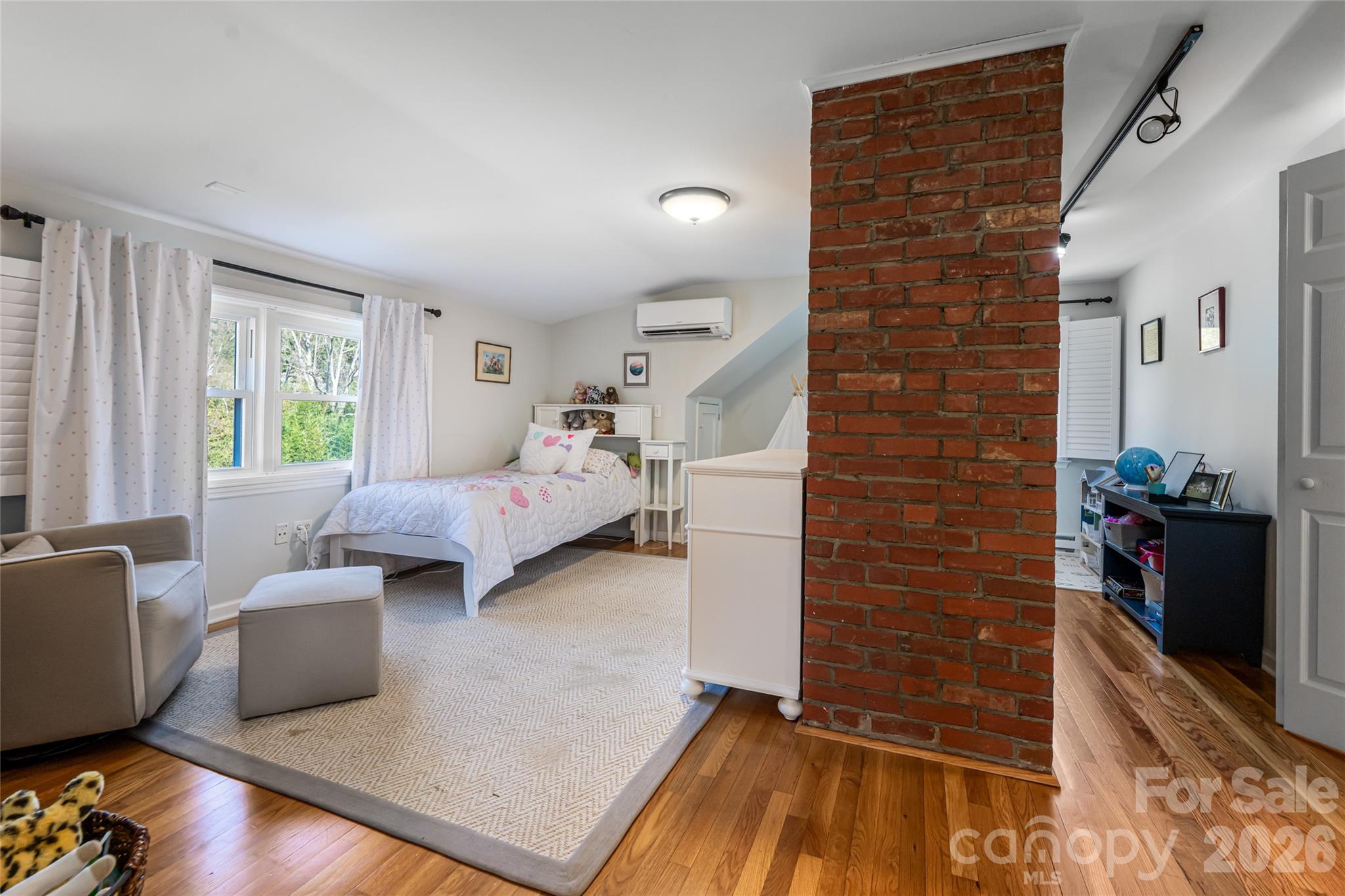 180 Marlborough Road — Asheville