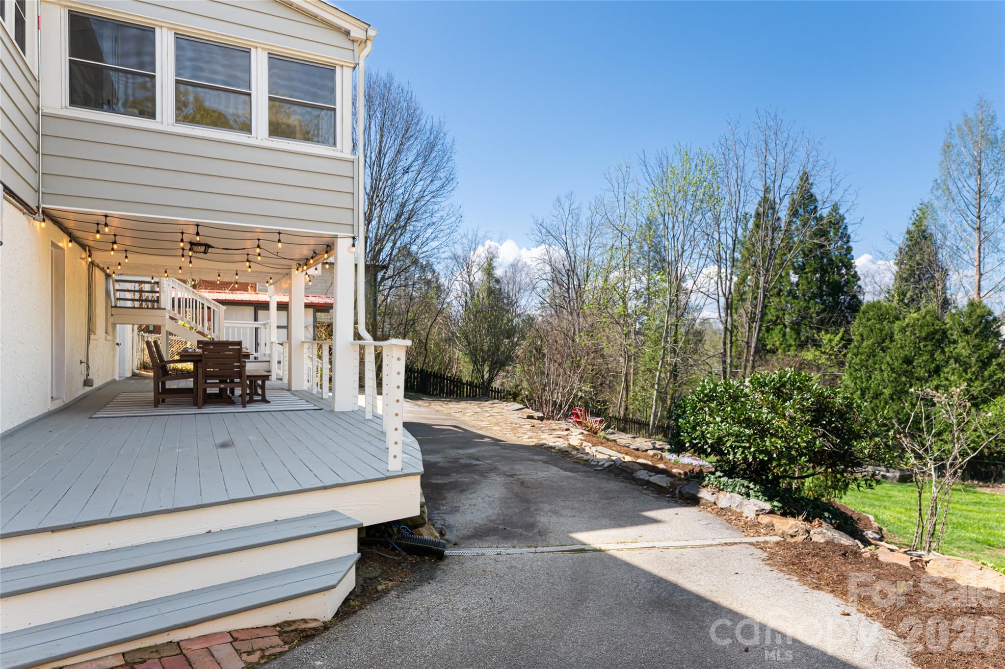 180 Marlborough Road — Asheville