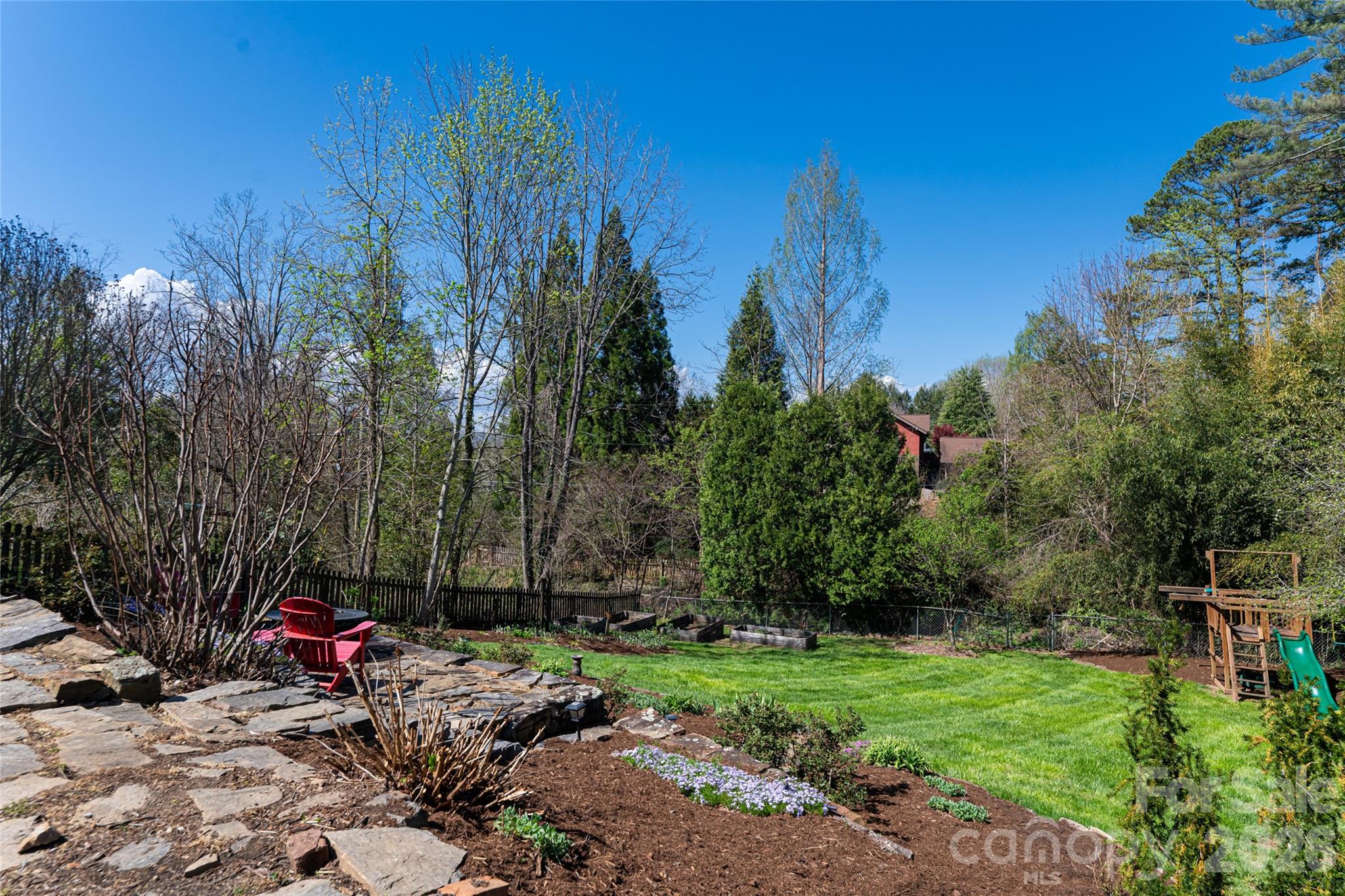 180 Marlborough Road — Asheville