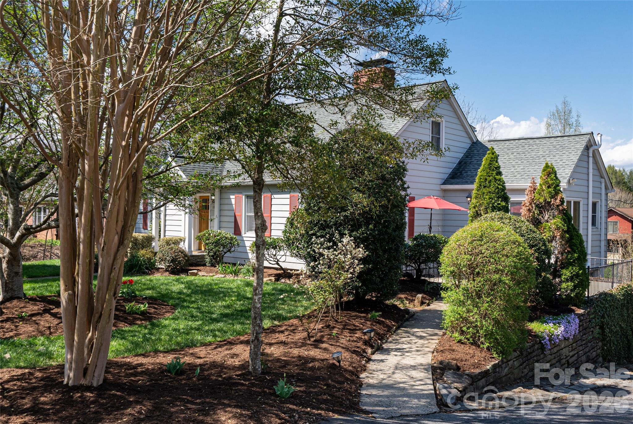 180 Marlborough Road — Asheville