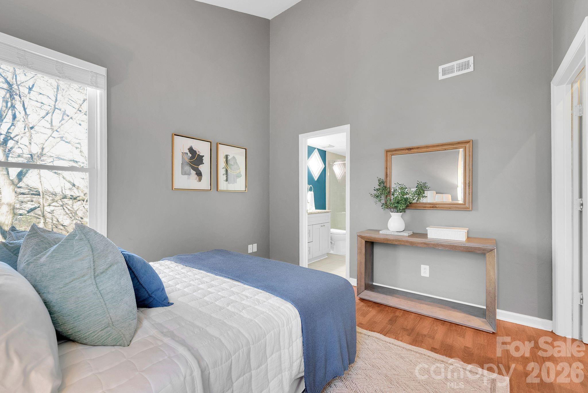 300 S Cedar Street #2 — Charlotte
