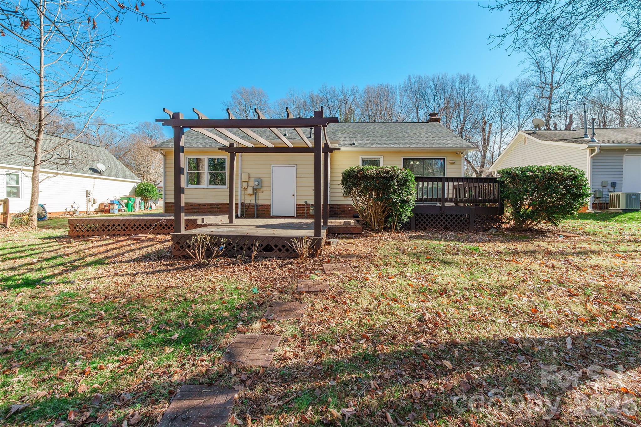 7225 McTeal Place — Charlotte