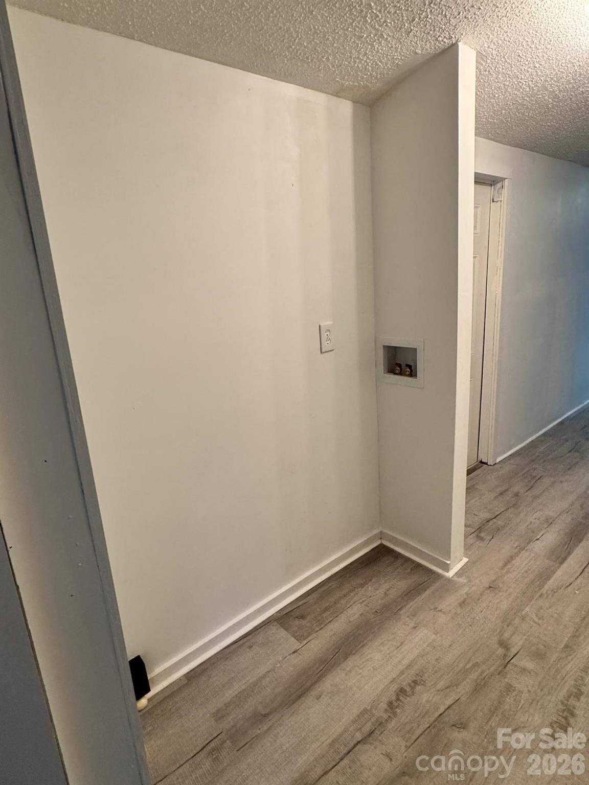 111 Cloverleaf Drive — Clover