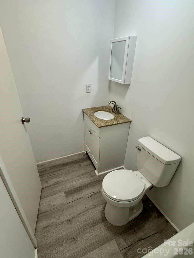 111 Cloverleaf Drive — Clover