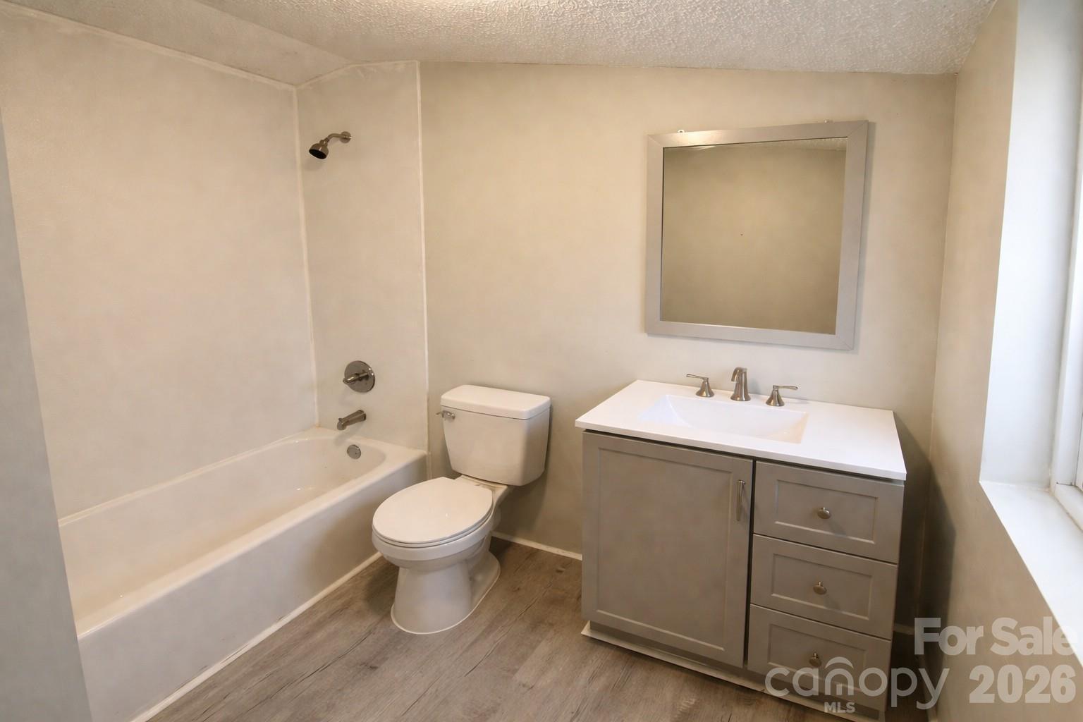 111 Cloverleaf Drive — Clover