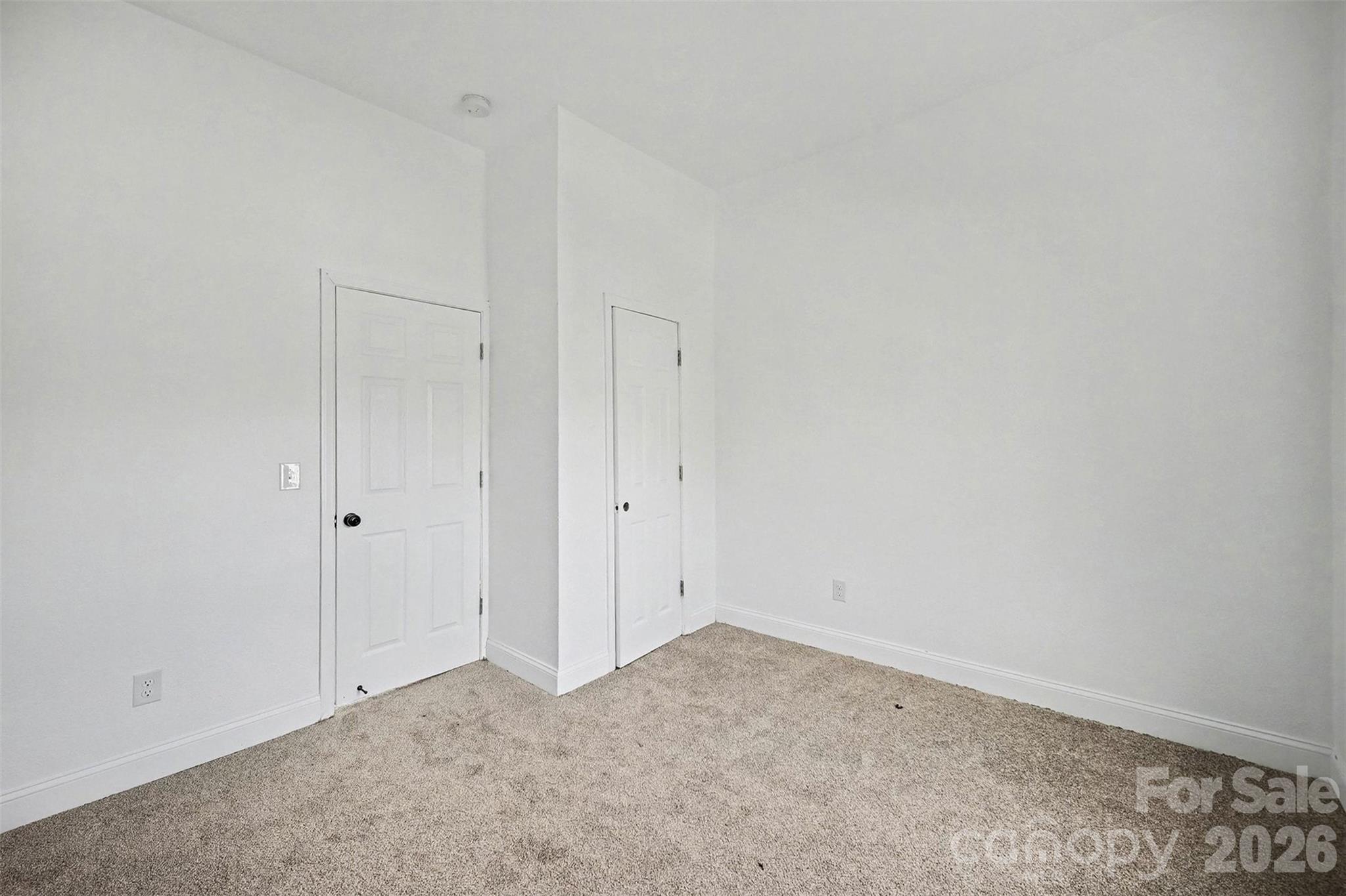 612 E E Street — Newton