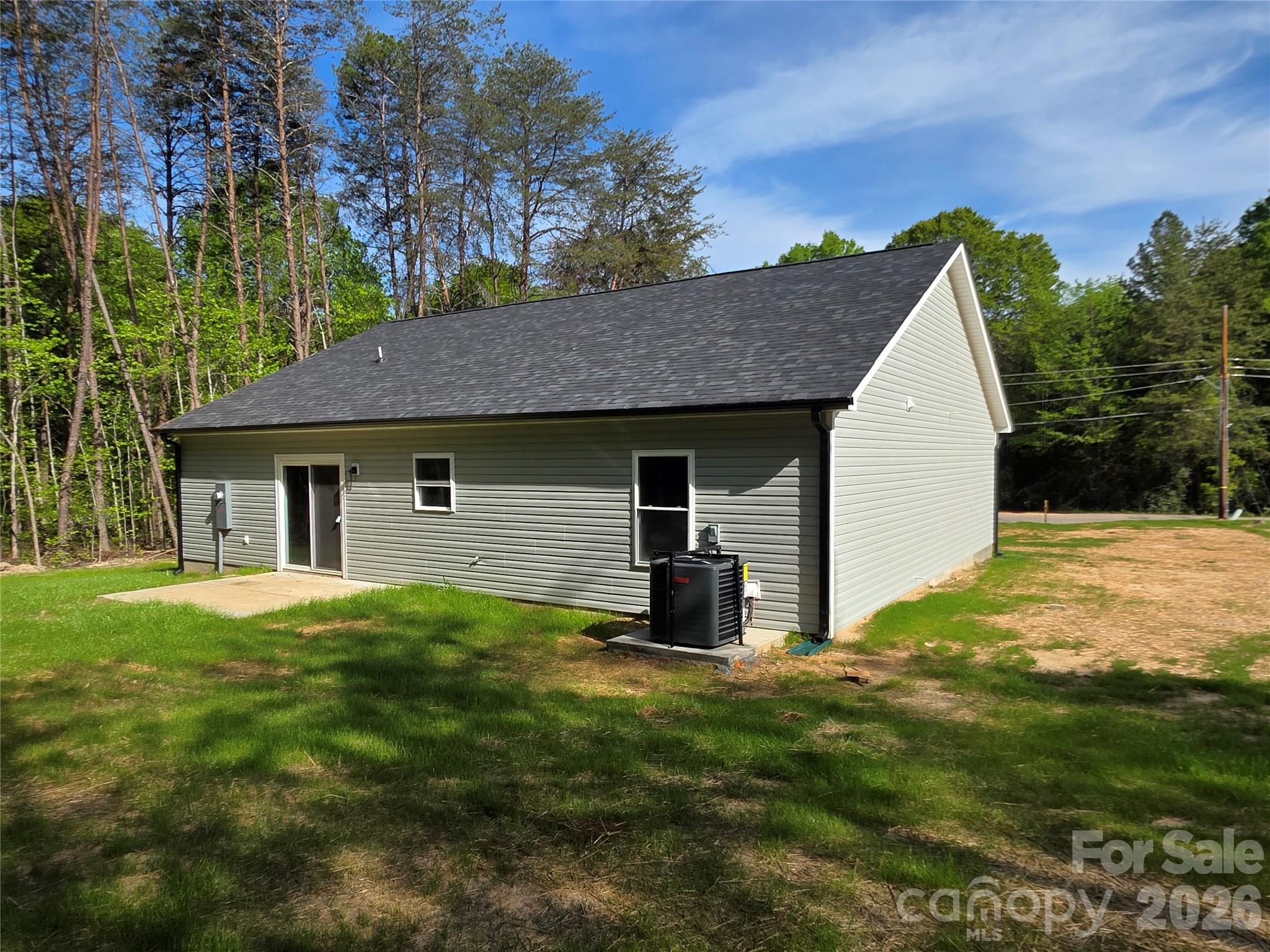 294 Zion Church Road — Clover