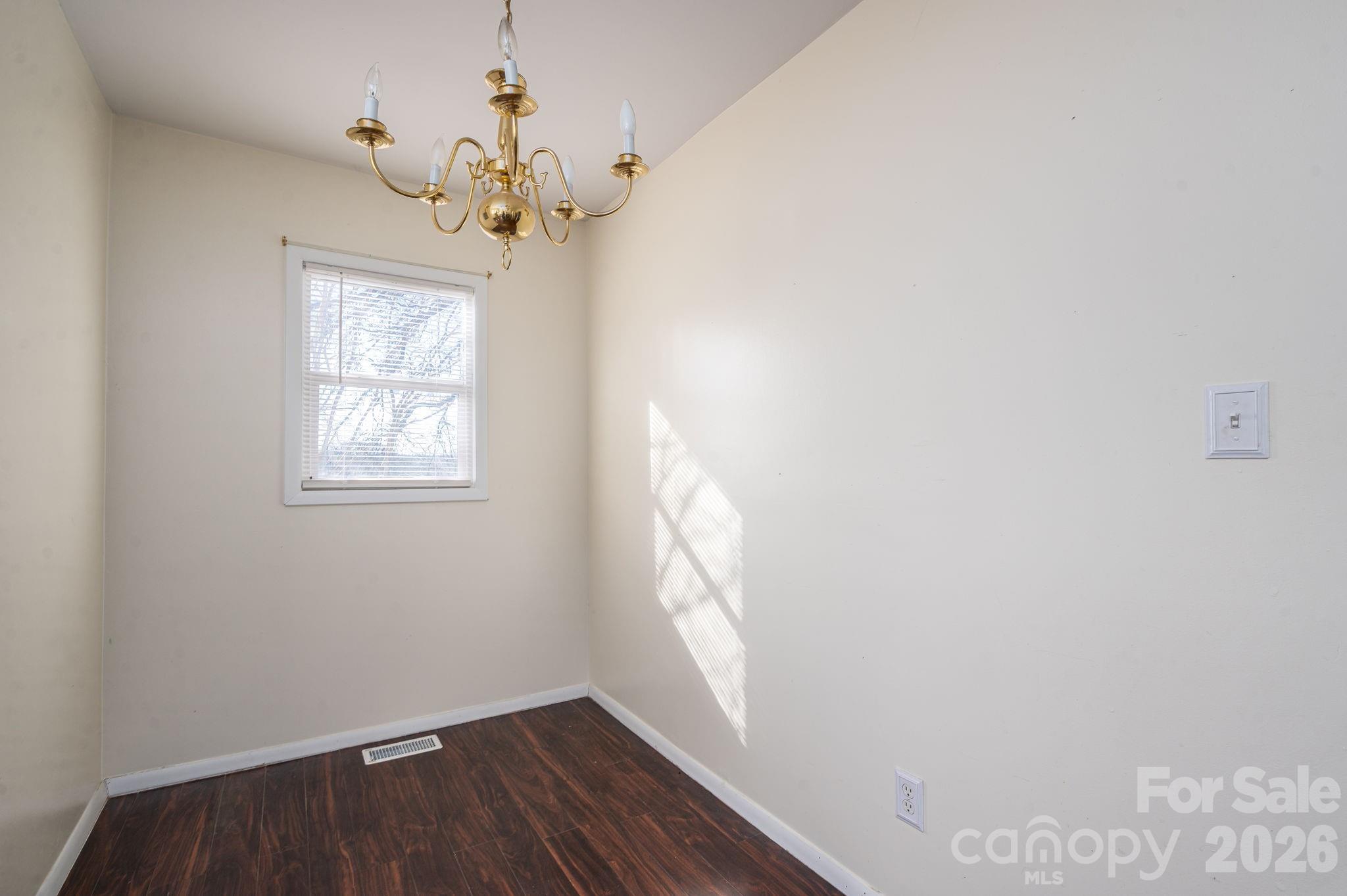329 W Main Street — Lincolnton