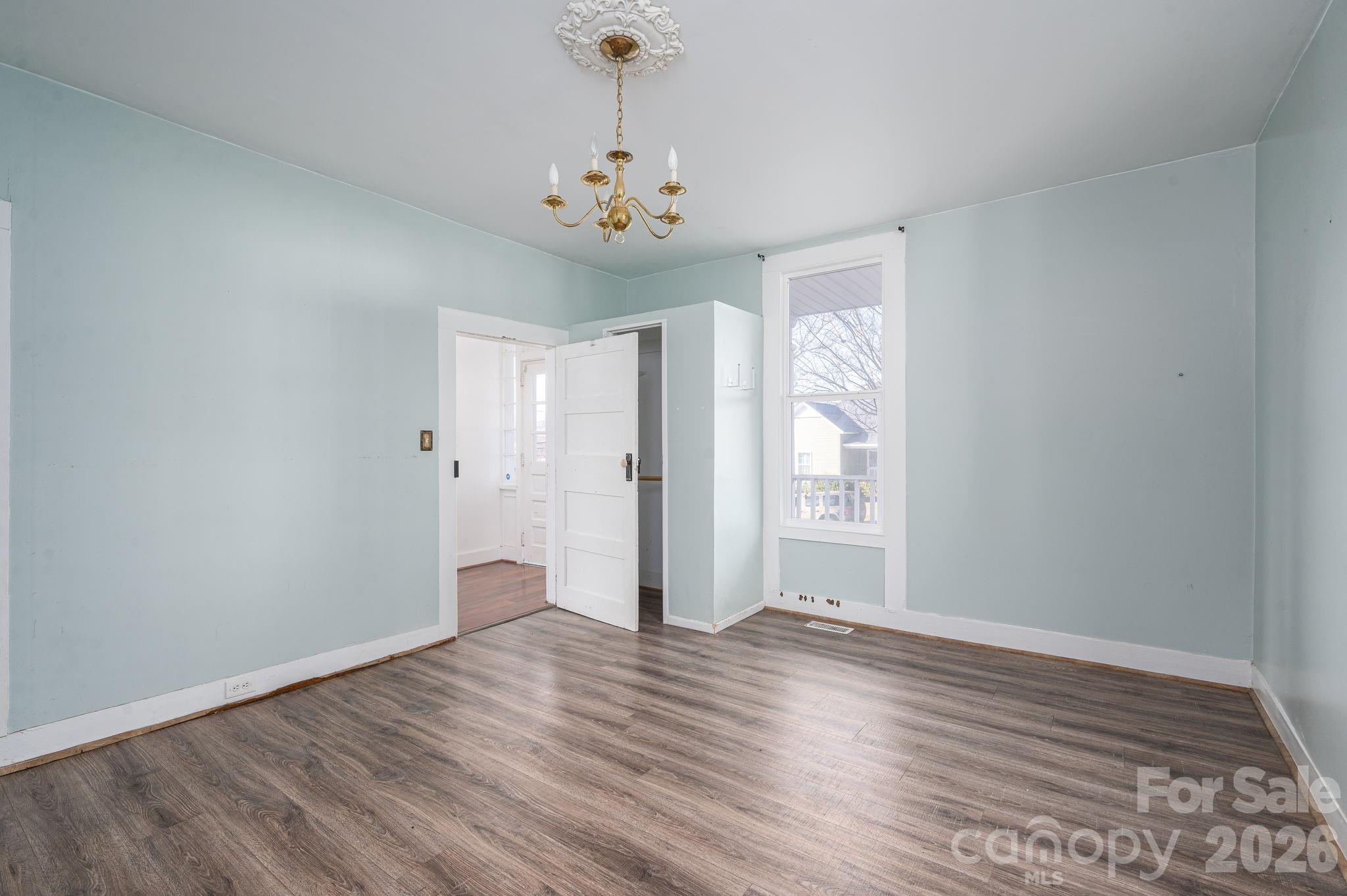 329 W Main Street — Lincolnton