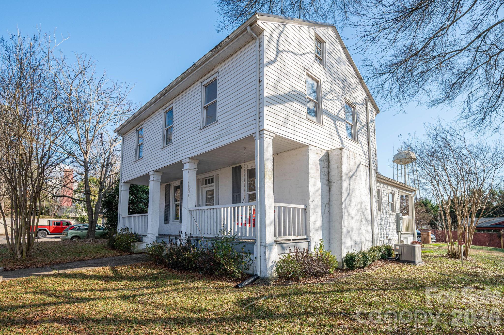 329 W Main Street — Lincolnton