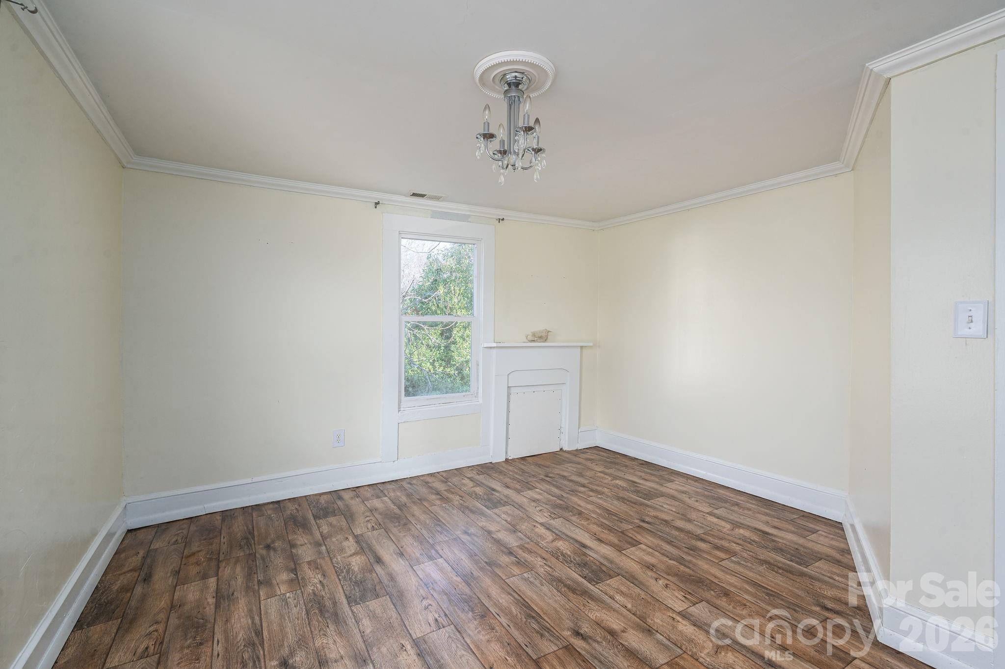 329 W Main Street — Lincolnton